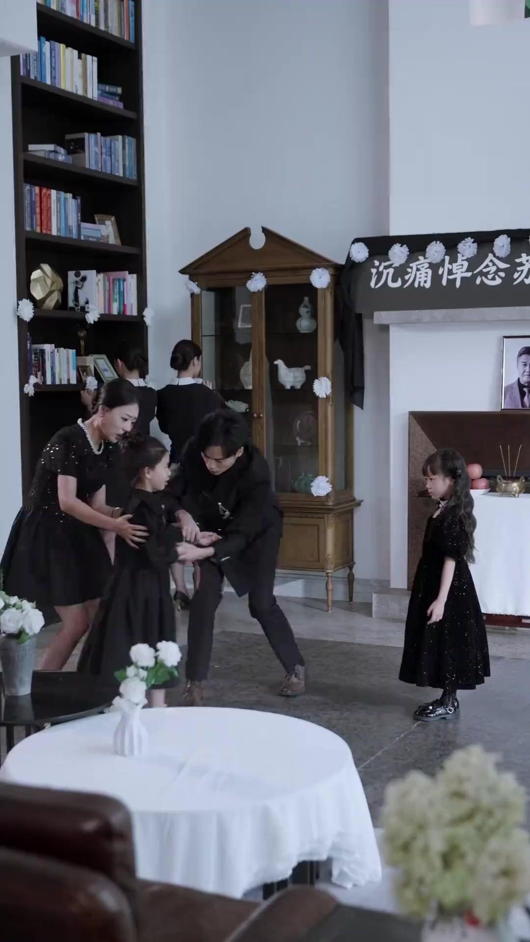 (مدبلج) روح الجدة في قلب الطفلة