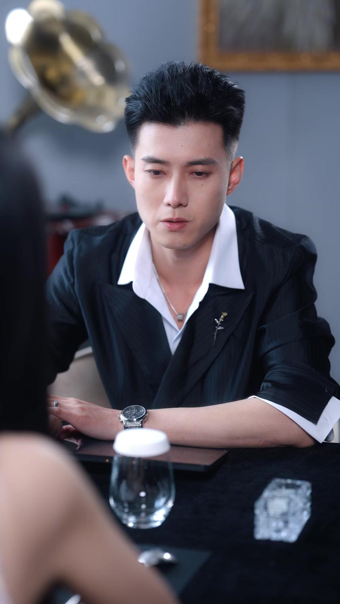 Bunga Berduri di Ruang Sidang