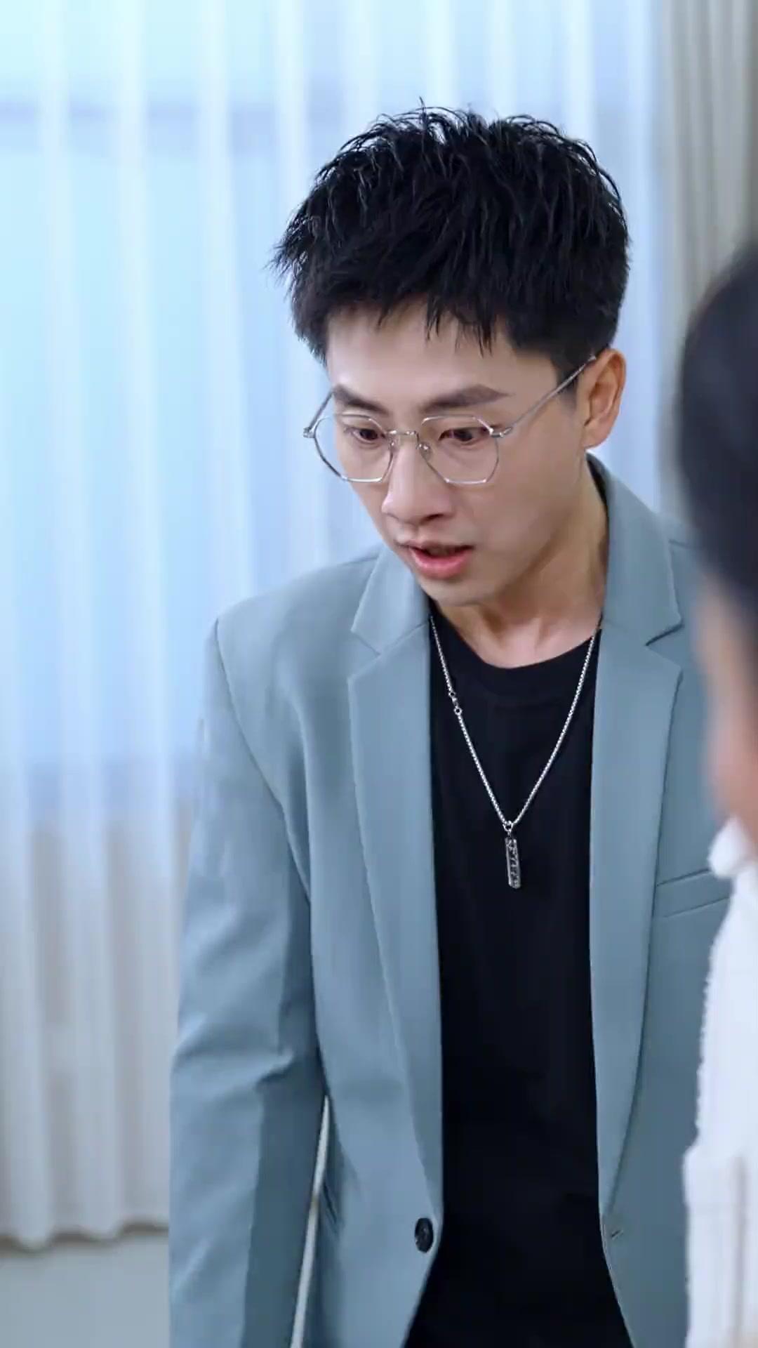 (Dubbed)Reborn: Off the Rails with Bestie