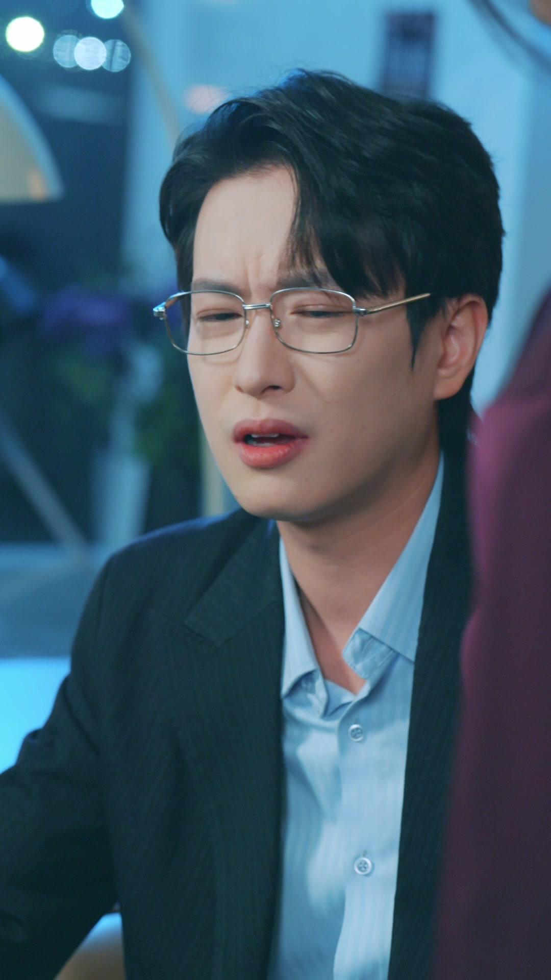 Gerçek Anne Sahte Anneyi Parçalıyor