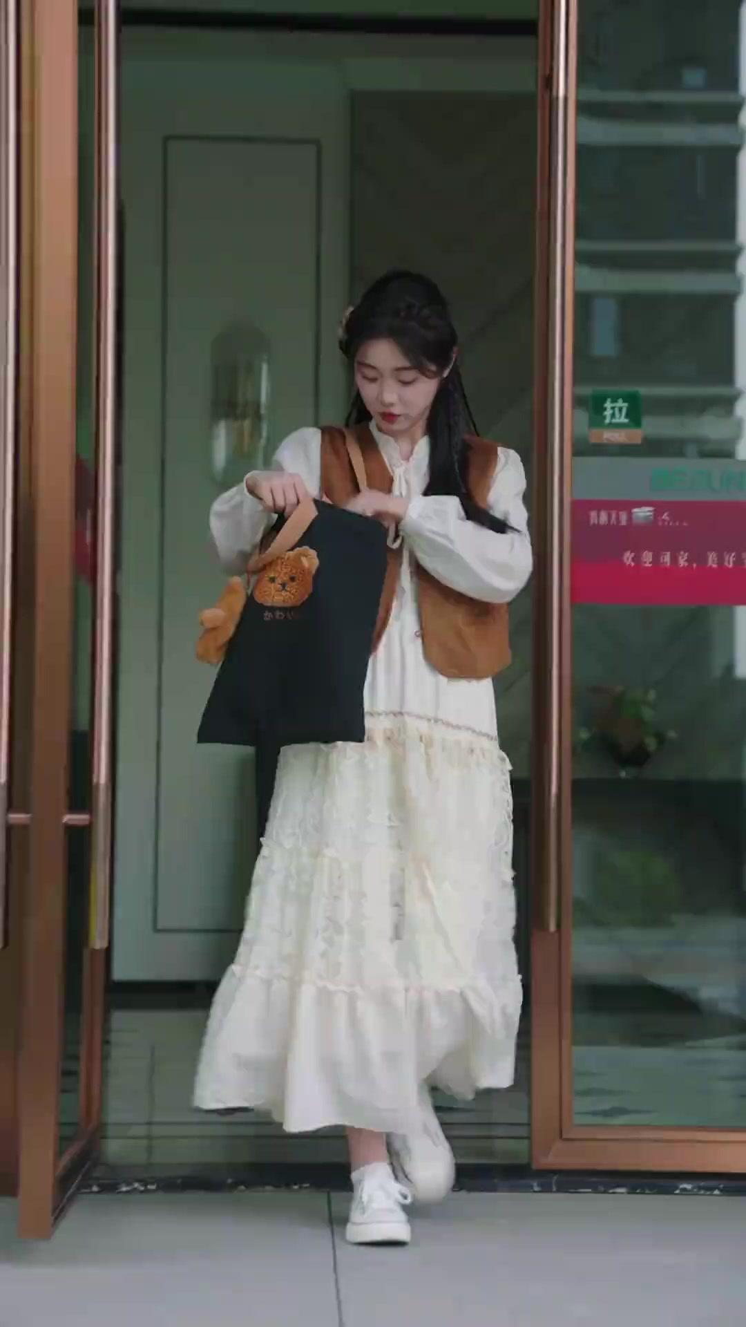 TROP PAUVRE POUR LUI DIRE JE T'AIME