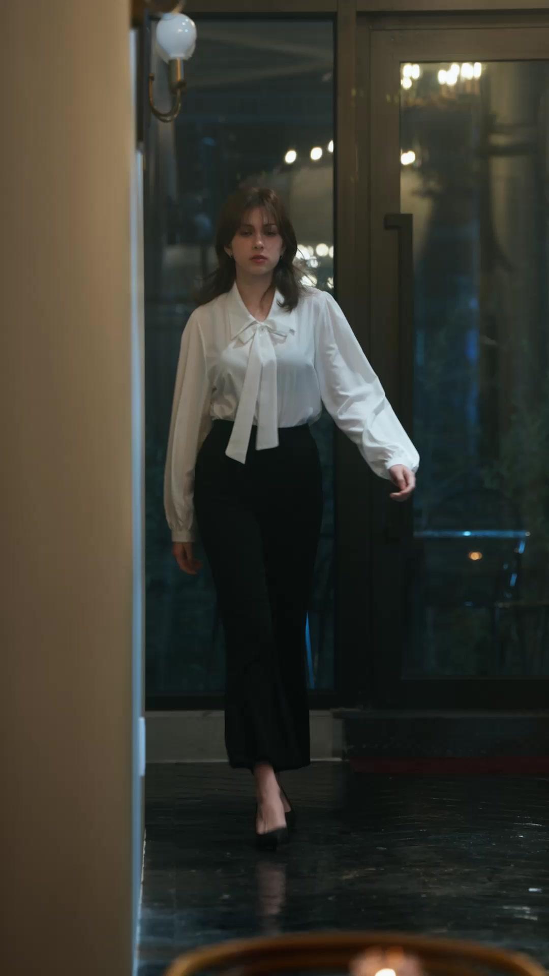 Billionaire Surgeon’s Innocent Love