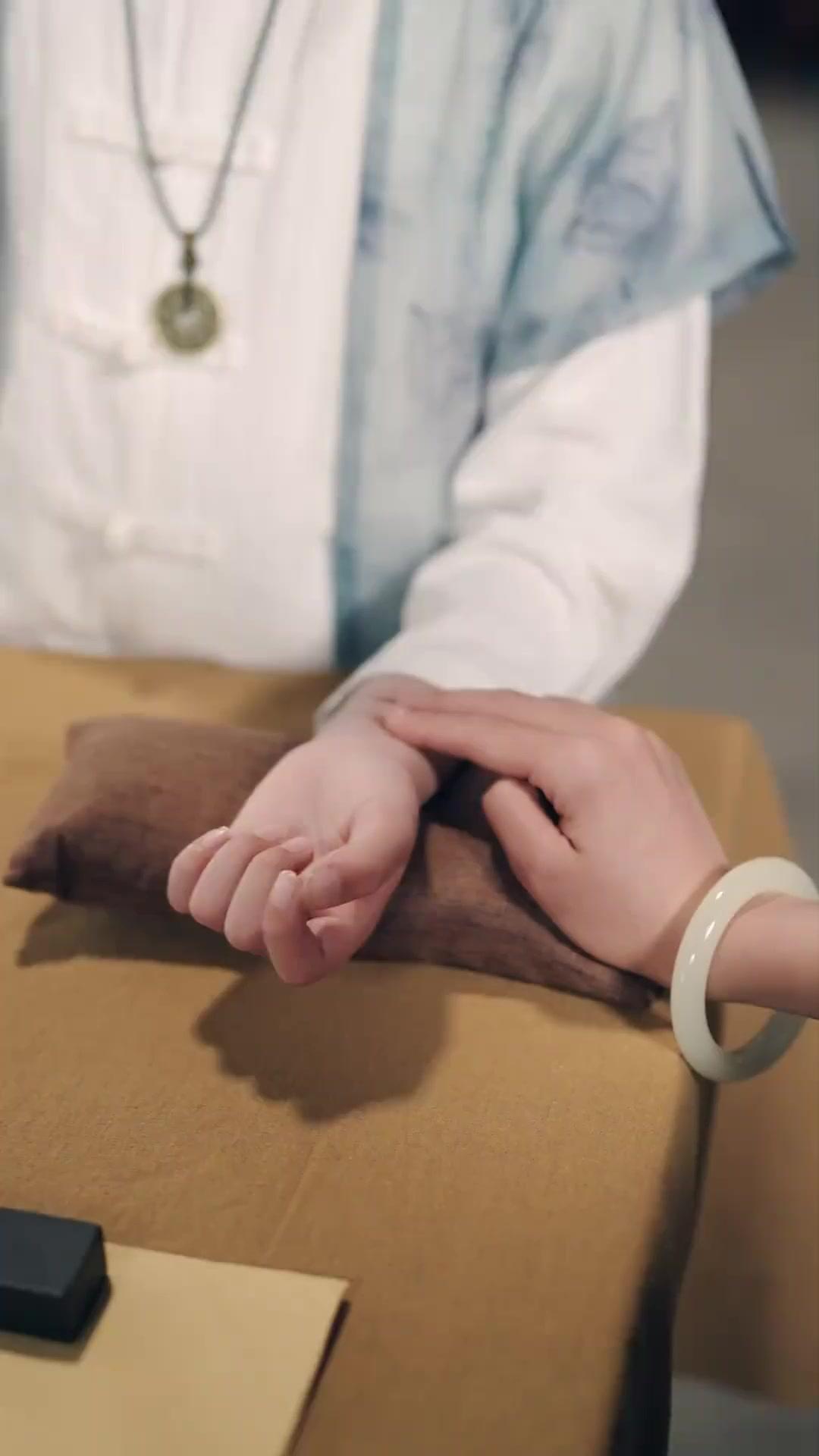 طبيب المعجزة العائد للحياة