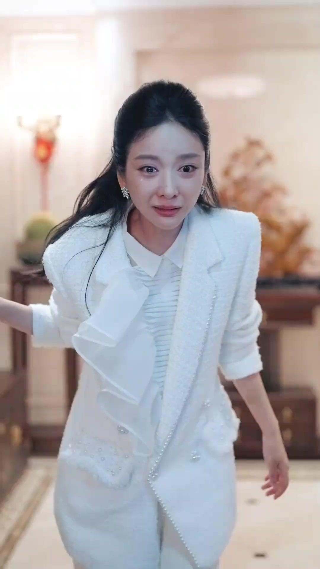 เกลียดเป็นคุณหนู ฉันจะเป็นควีน