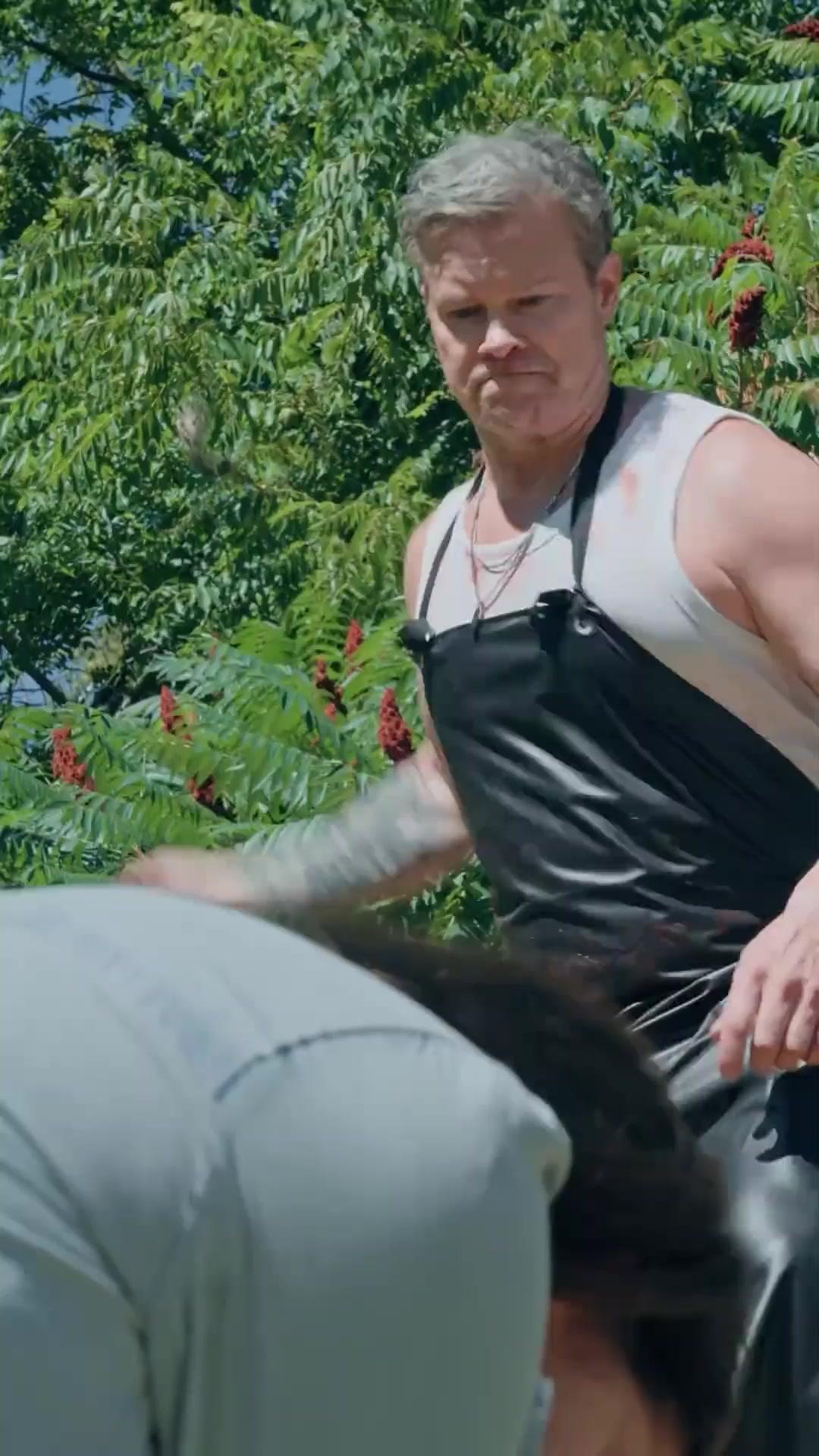 (Doppiaggio) Orfana del branco, Luna del re