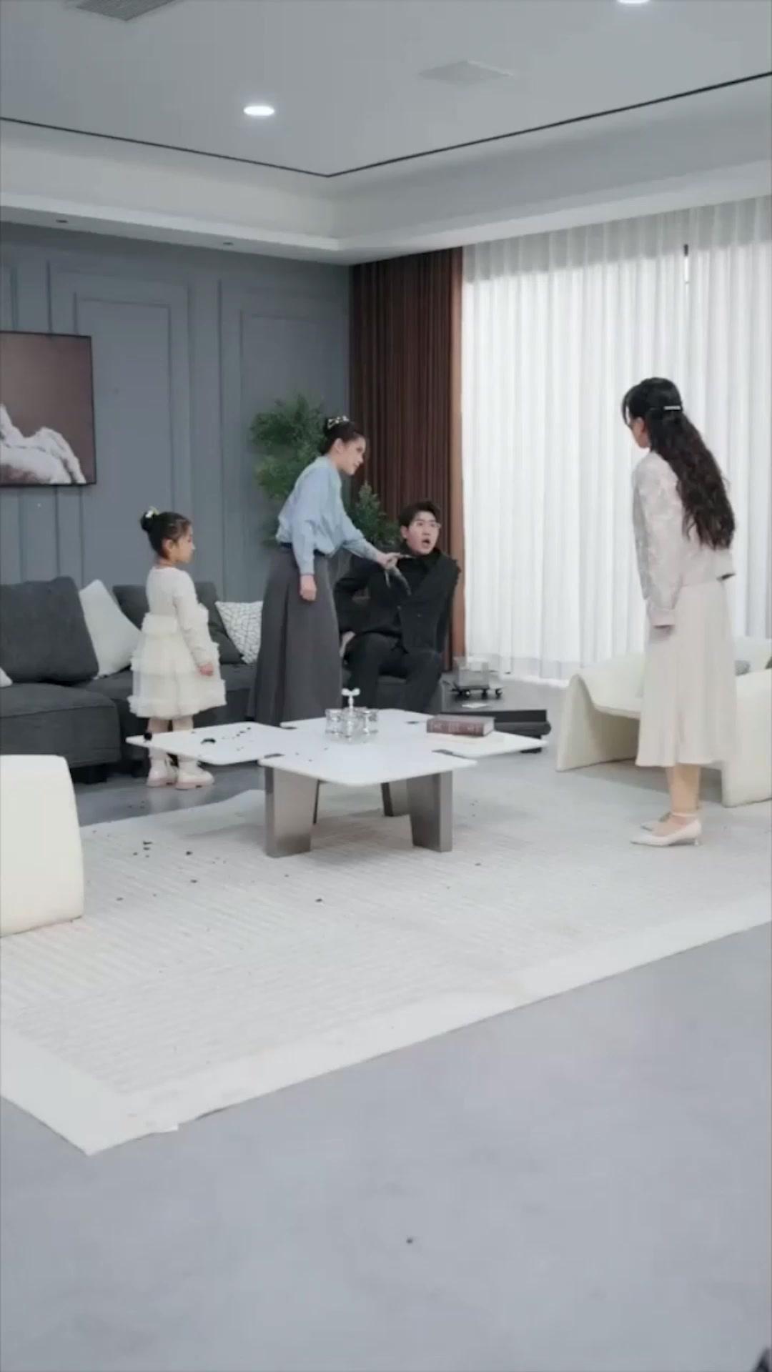 (Doblado)Derribando a la familia tóxica con mi suegra