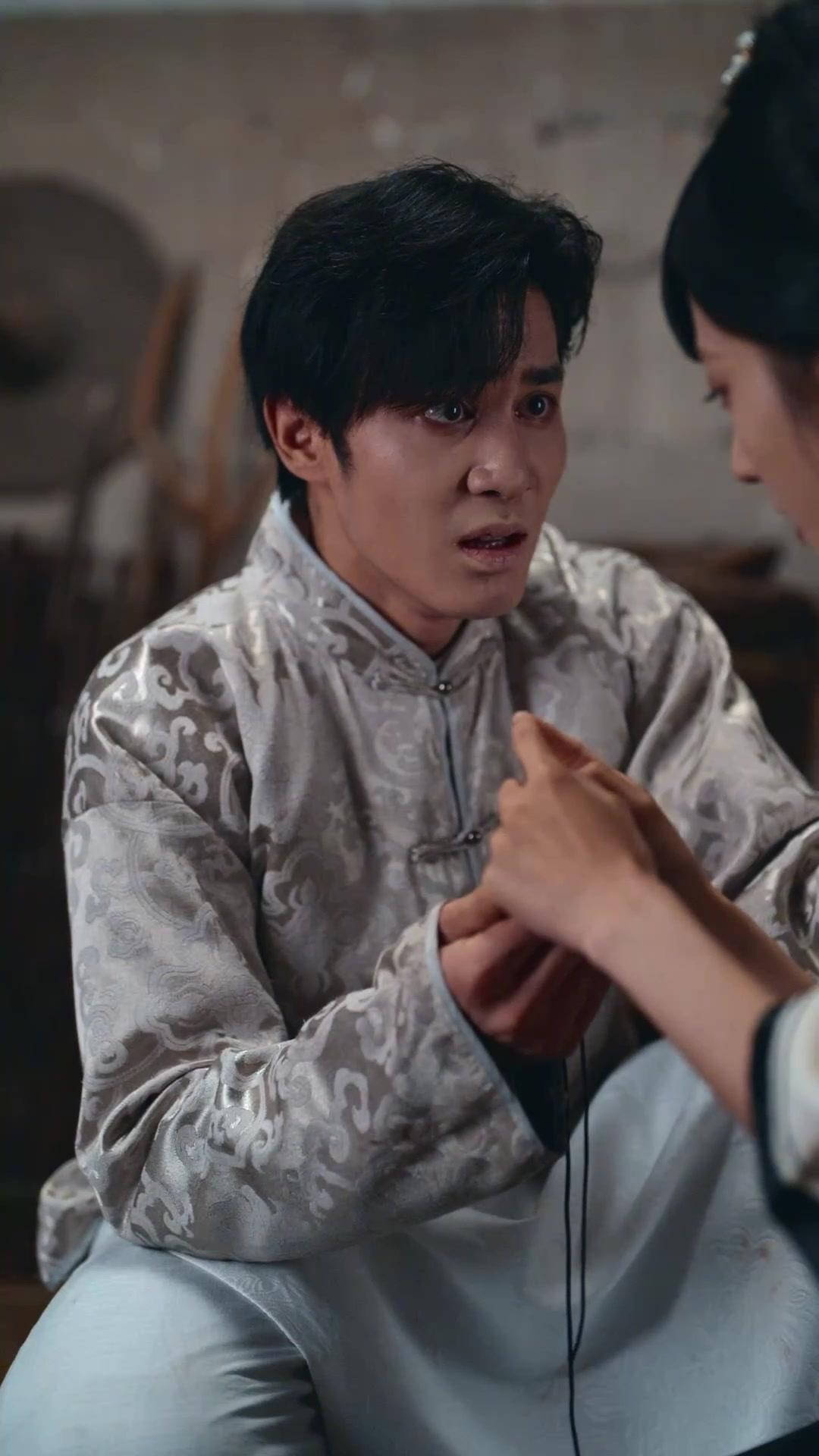 Cinta yang Tidak Tersurat