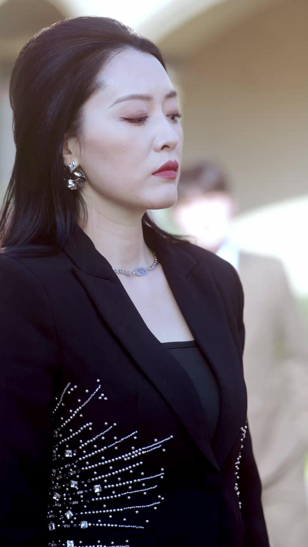 LA REVANCHE DE LA MÈRE TIGRESSE