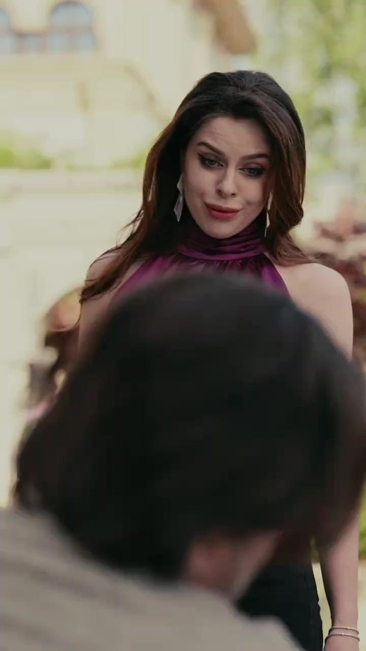 अरबपति के माँ-पा से पंगा नहीं!