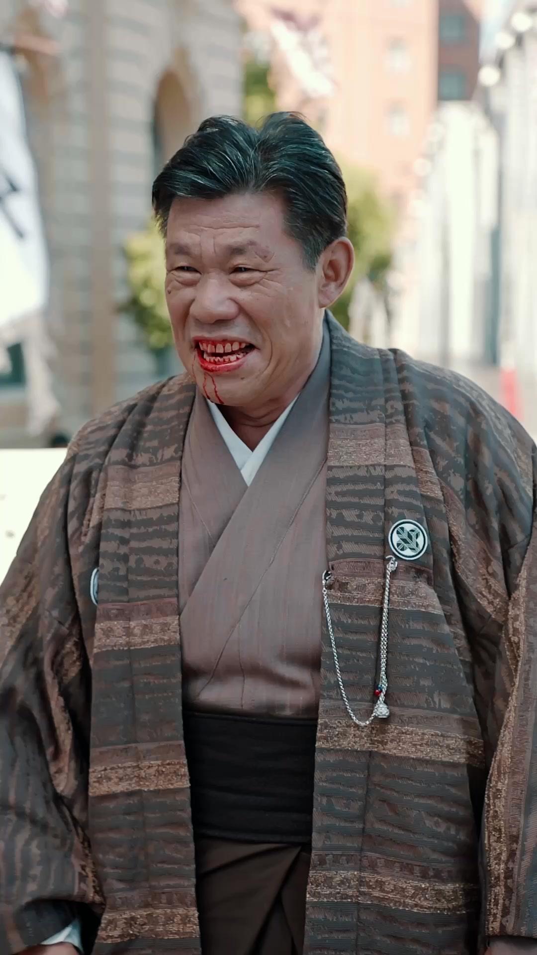 Raja Tinju di Balik Gerobak