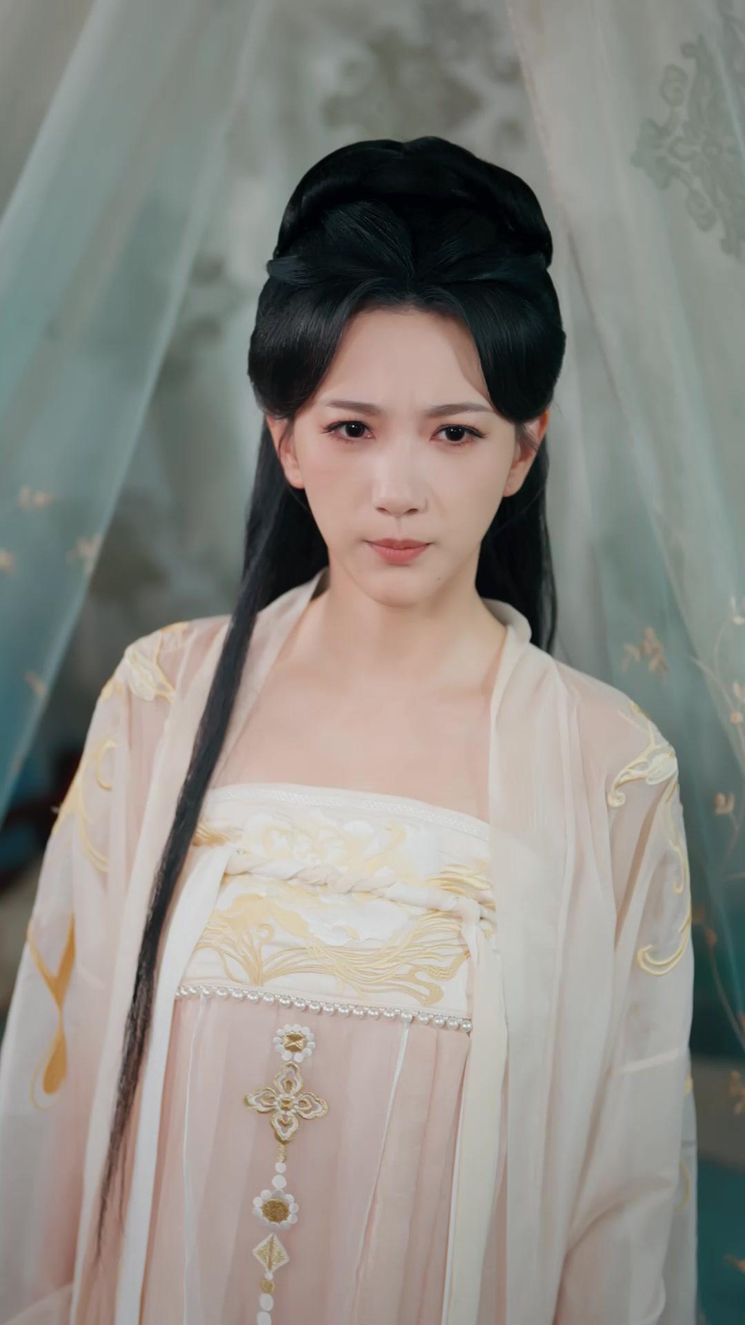 Güzel Prenses ve Kurt Kralı