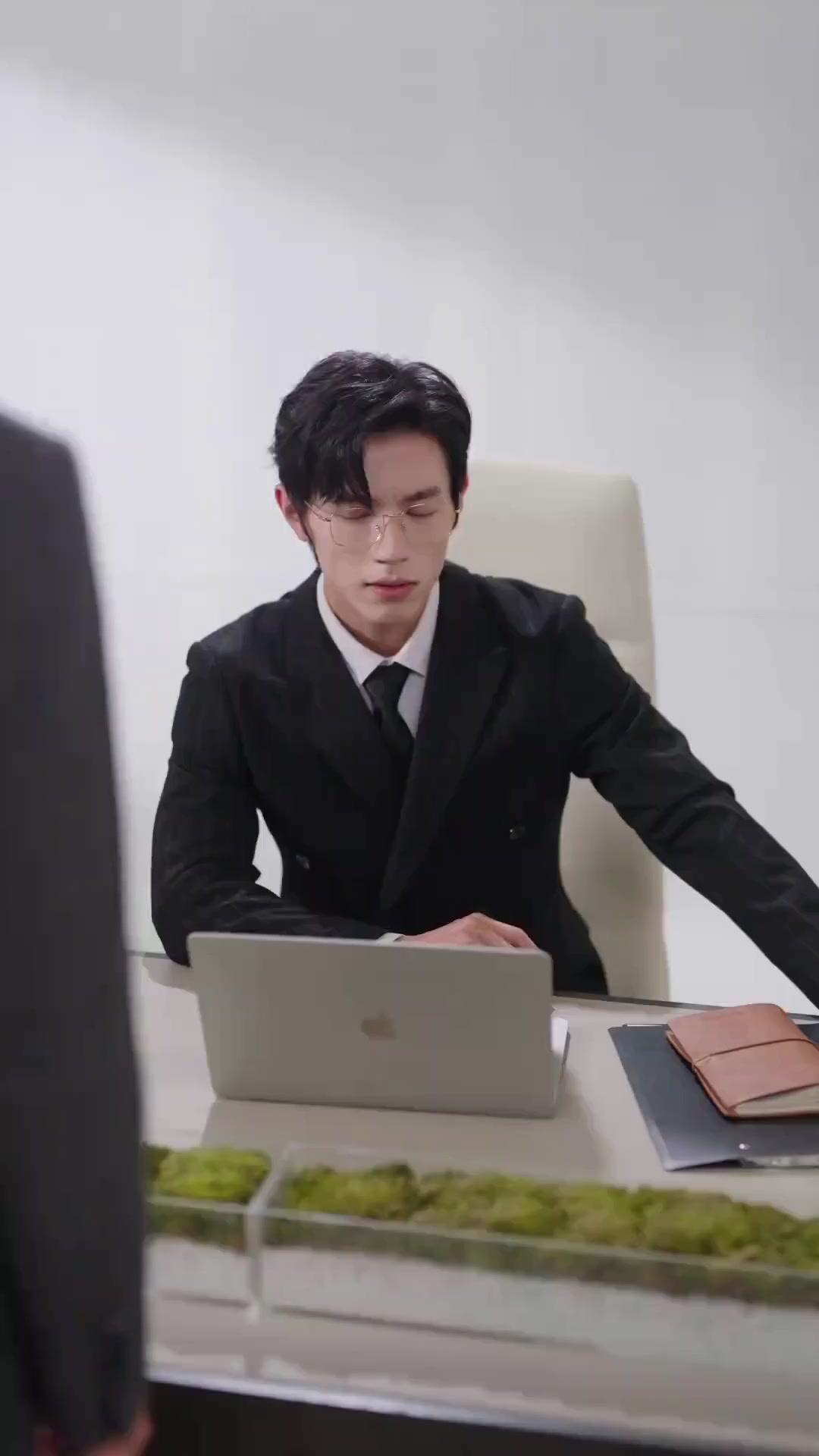 (Dubbed)Mr. CEO's First Love
