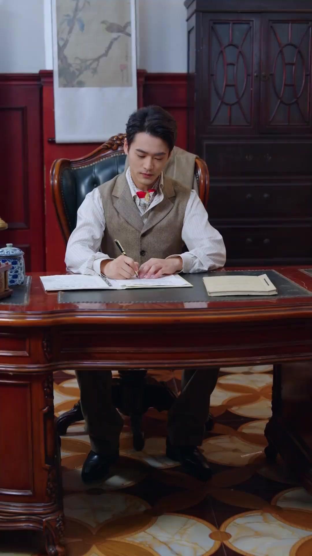 Tawanan Bumi, Tapi Bukan Kamu