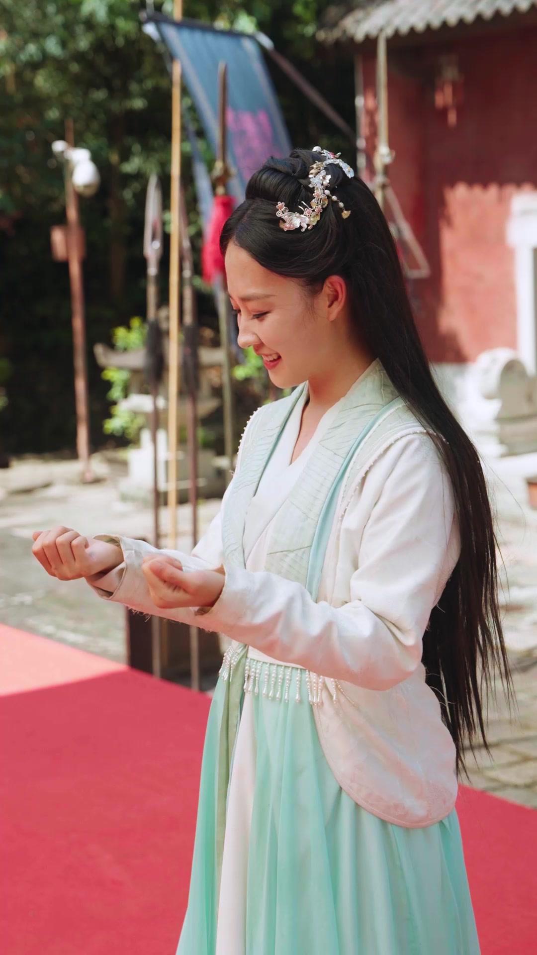 Bajo la máscara del inútil