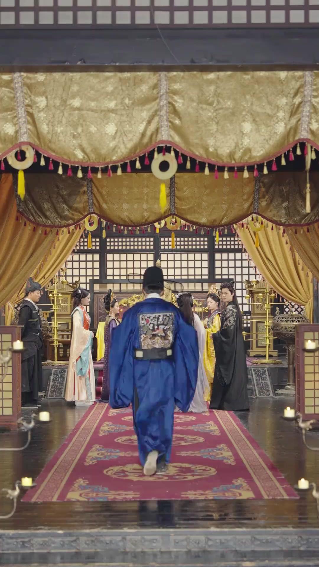 (Doblado)Princesa, compórtese