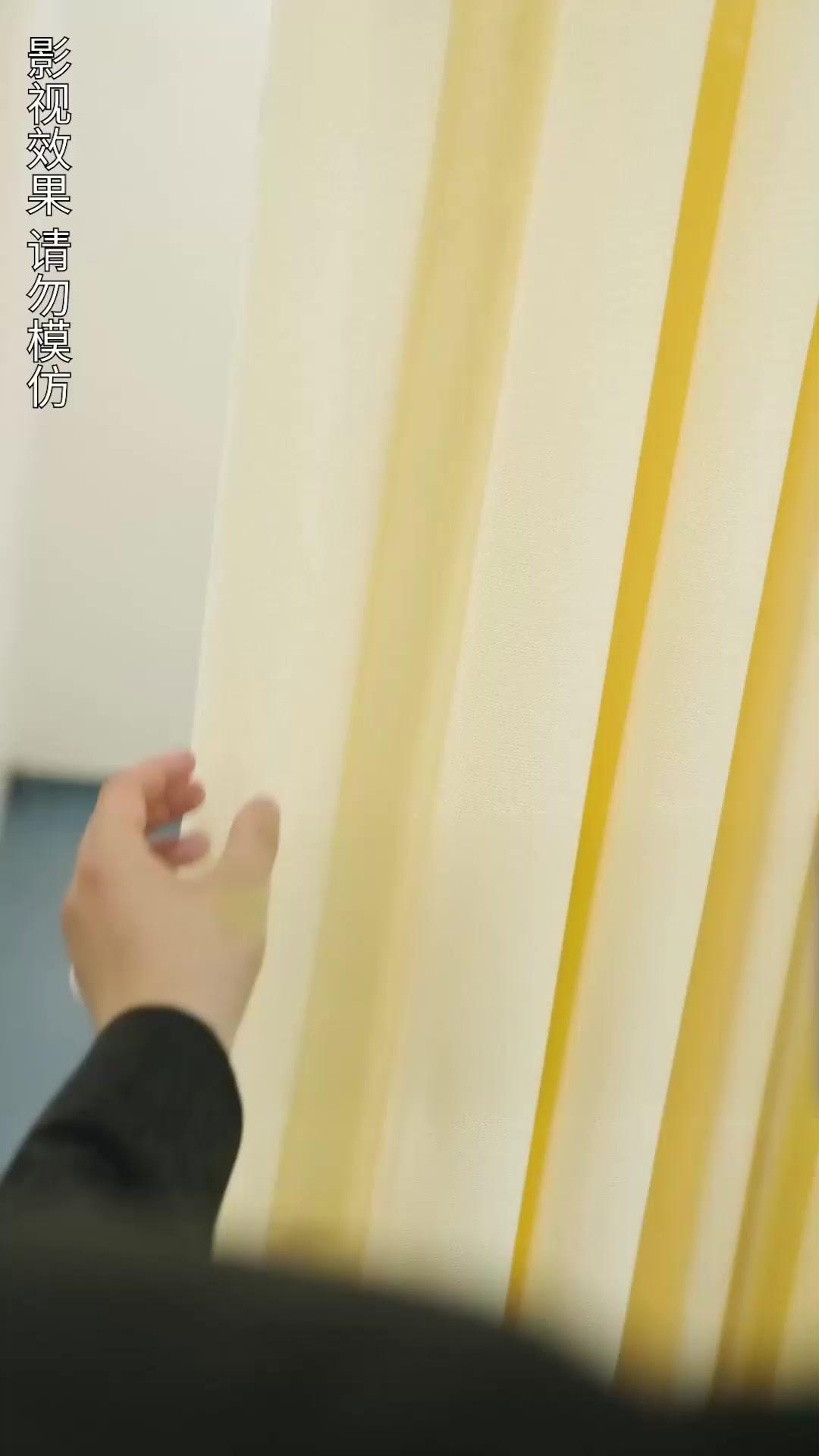 Setelah Putus, Aku Jadi Kekasih Pamannya