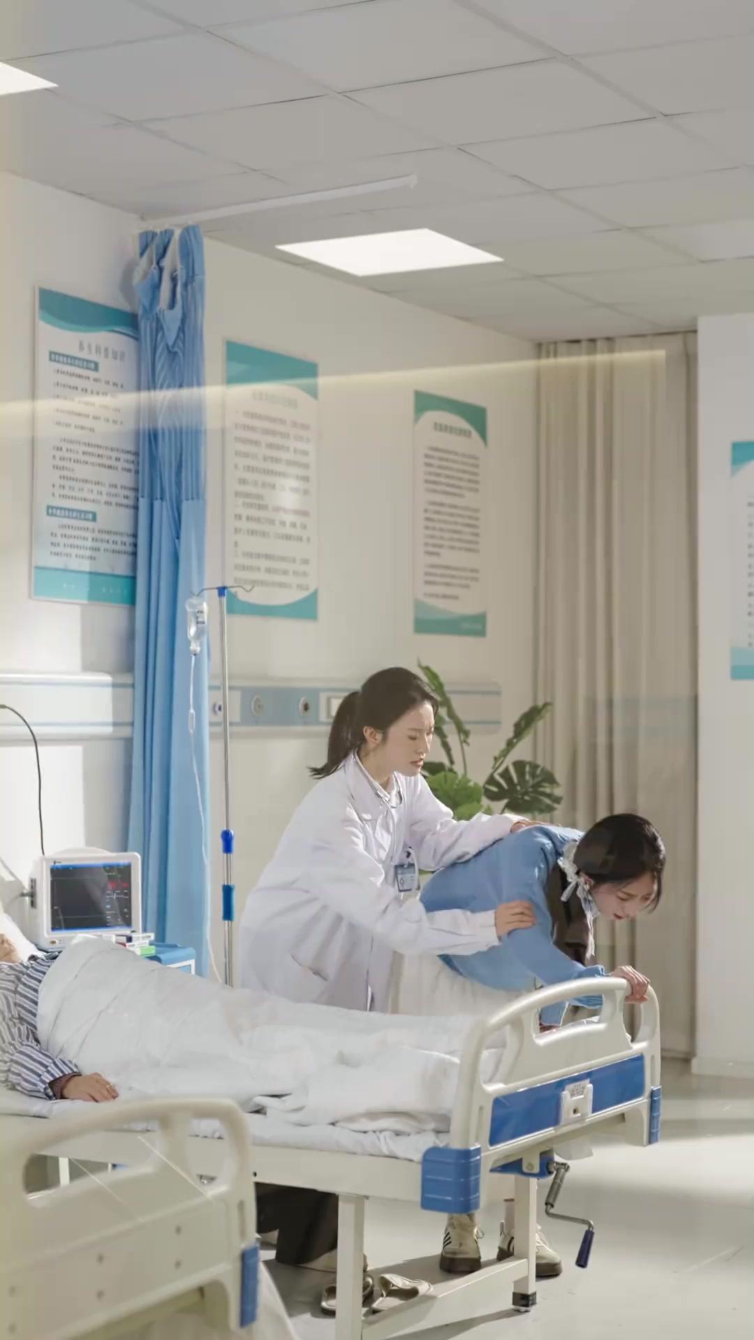 짝사랑하던 남신의 아이를 가졌다