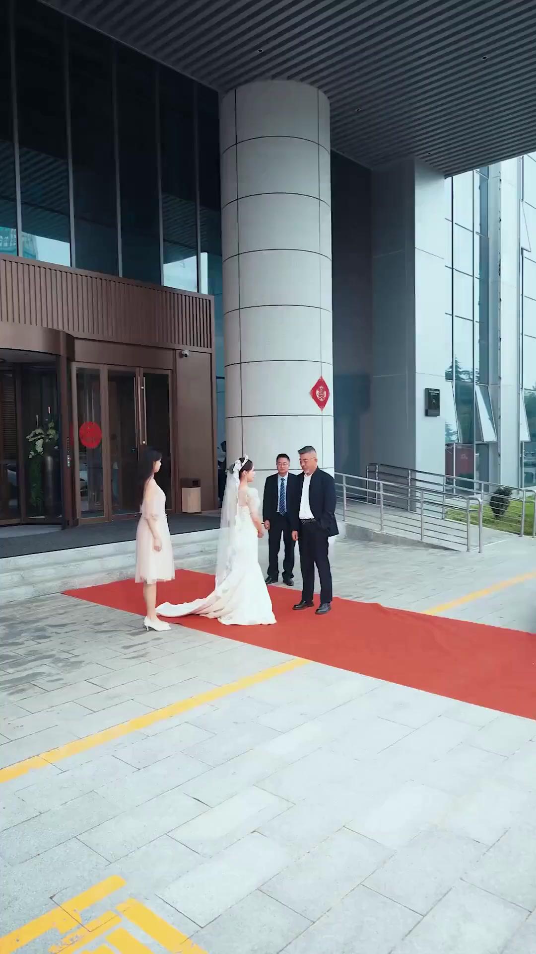 (Sulih suara) Buket Bungaku Bernilai Selangit