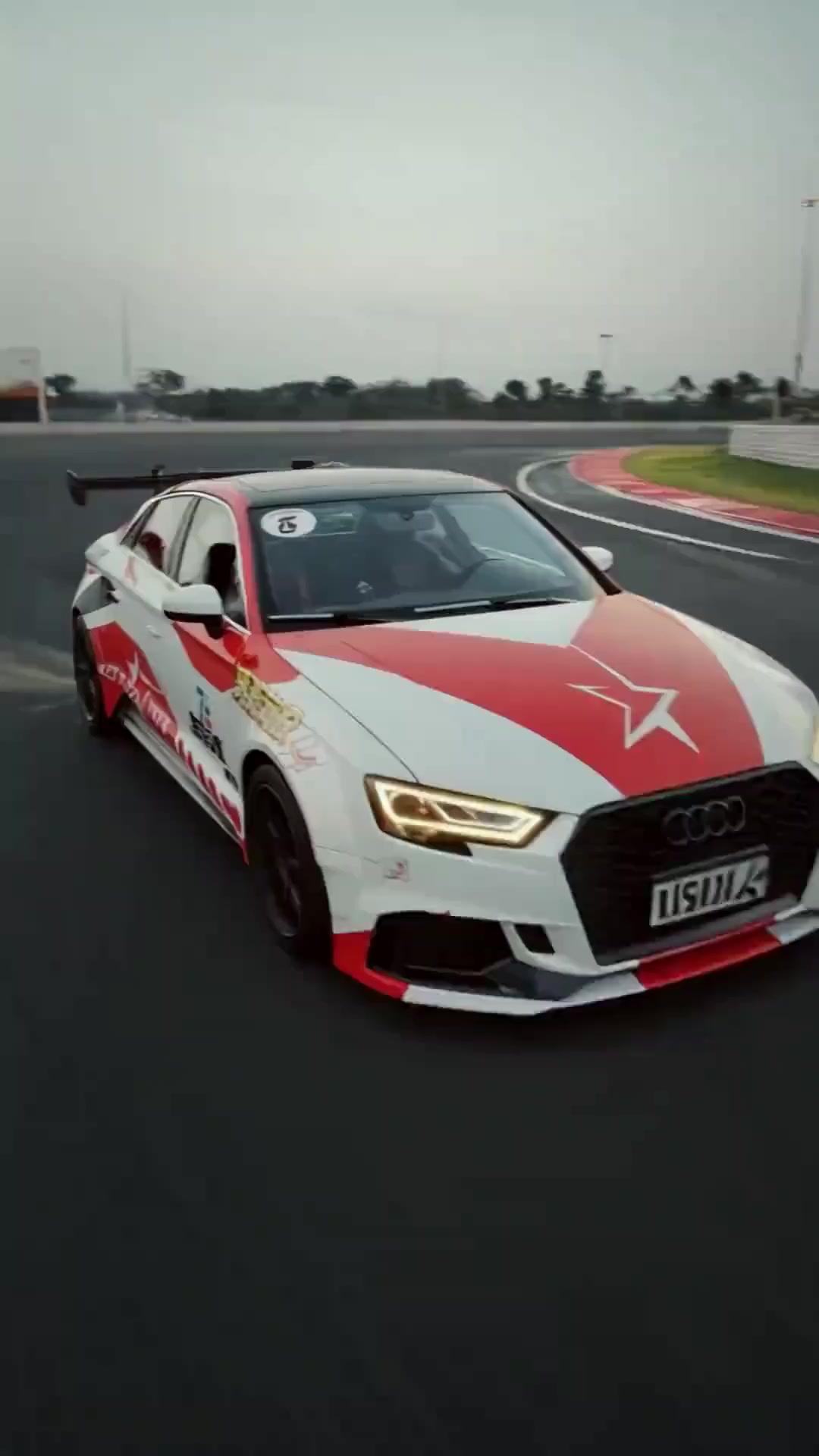 (Doblado)Renacer en la pista