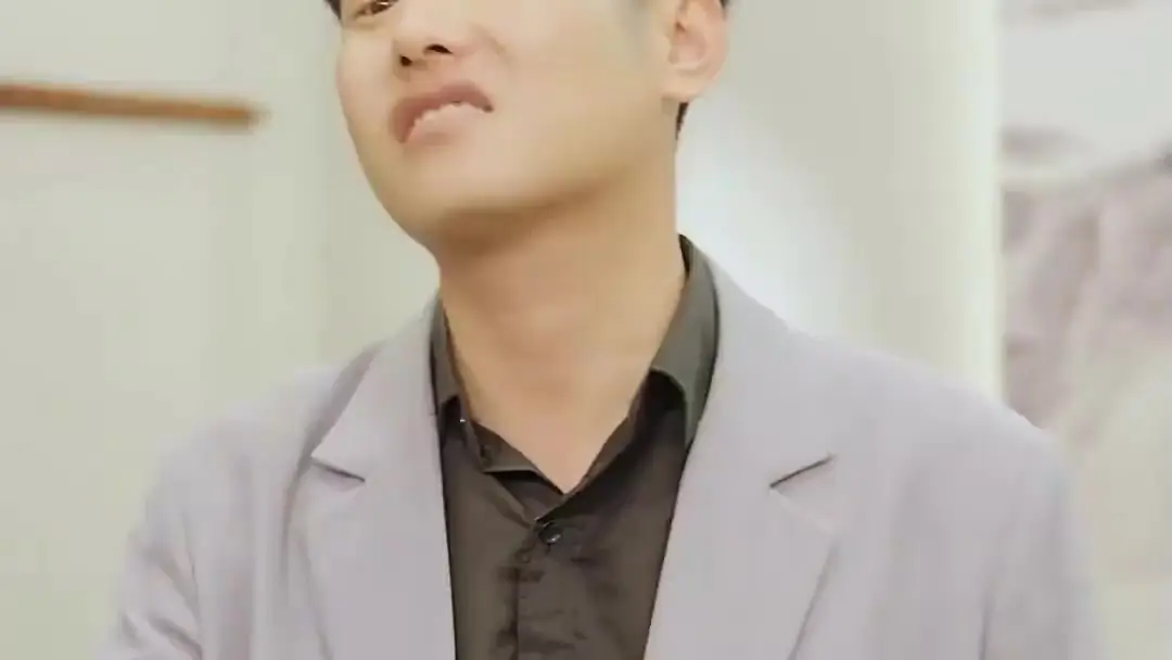 (Sulih suara) Makin Boros, Rezeki Malah Lancar: Ketika Permintaan Maaf Jadi Senjata Politik Meja Makan