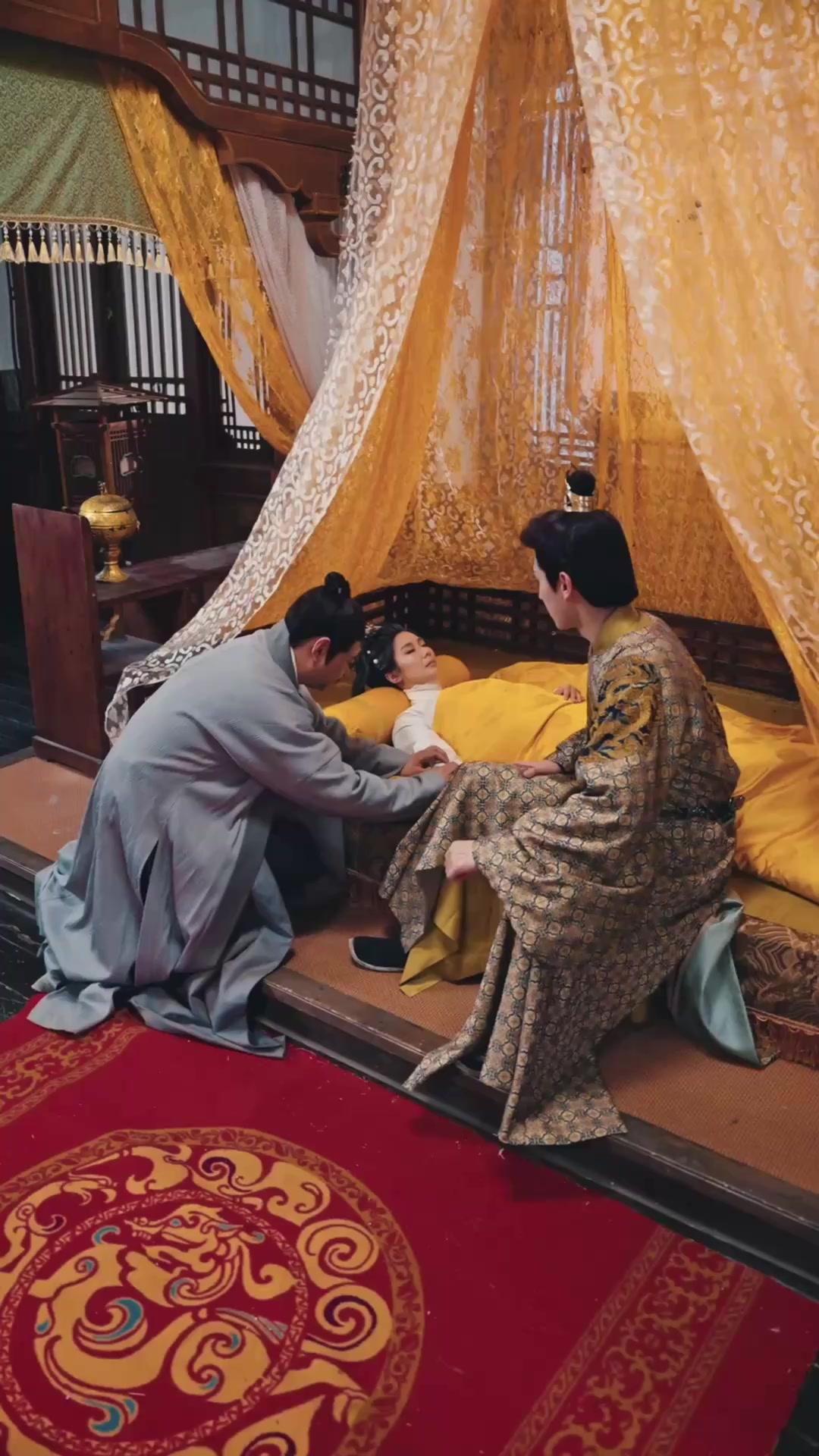 Ibuku dayang, Aku Kaisar