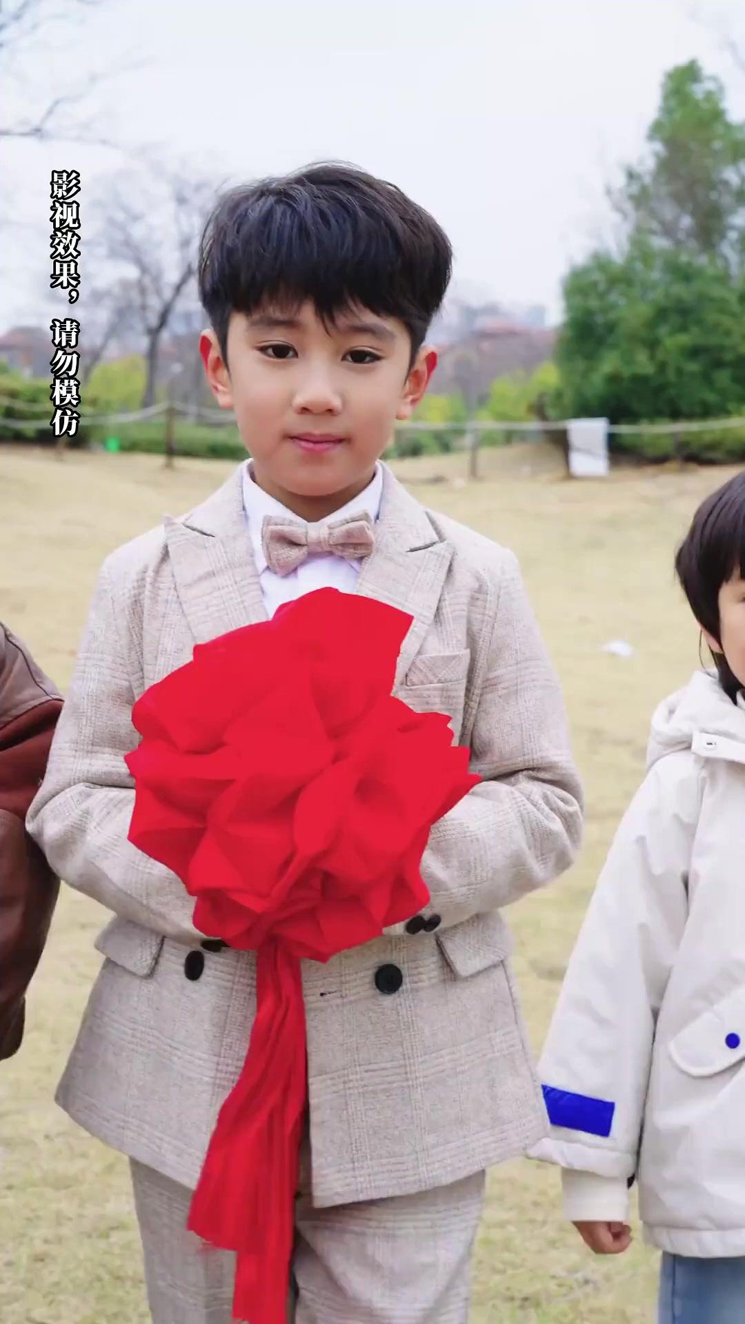 篠宮さん、あなたの夫はスーパースターです！