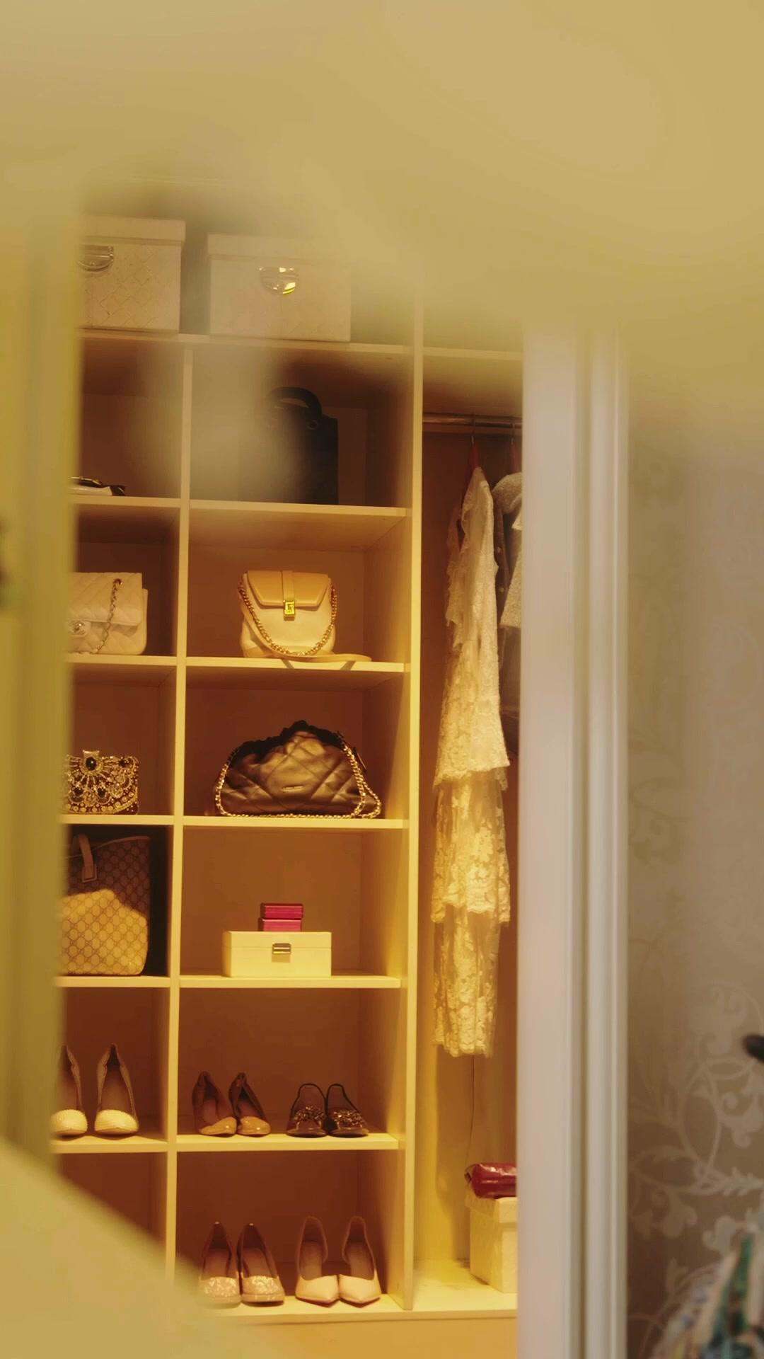 聽懂獸語後，假千金成警局團寵