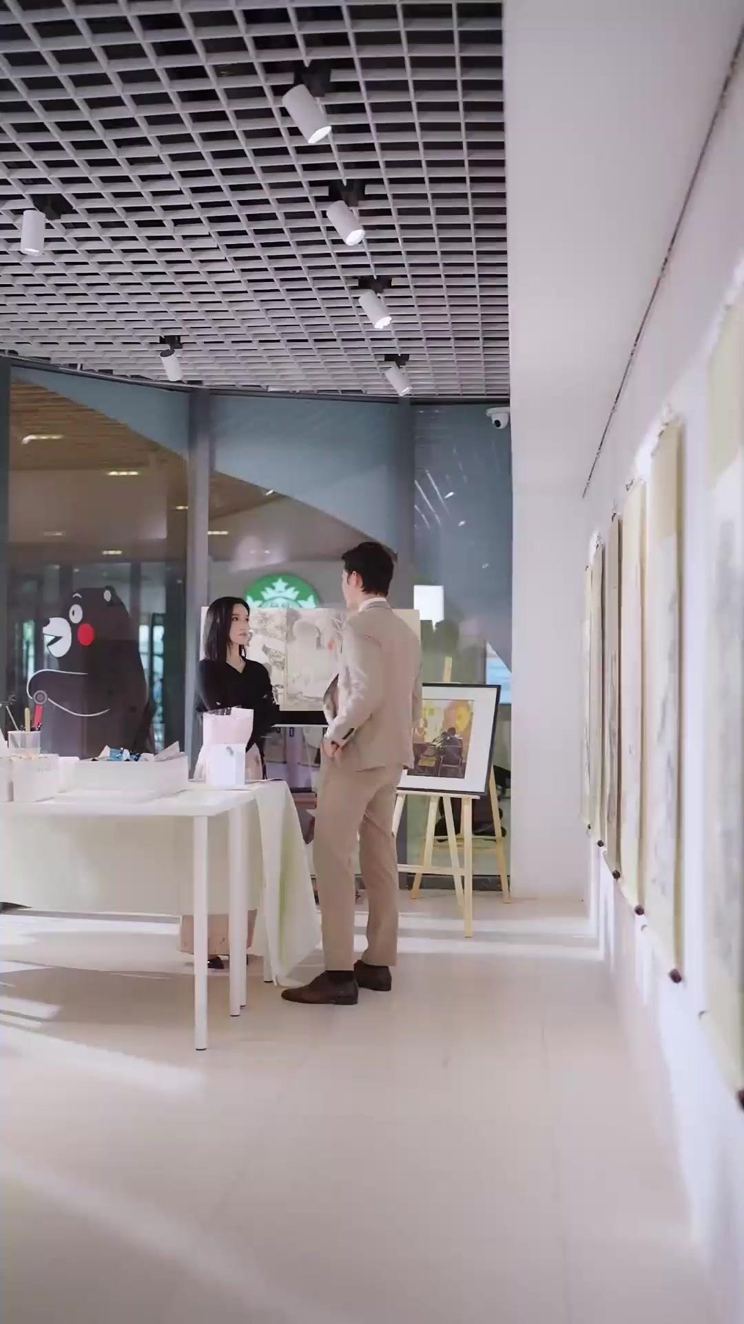 (Dublajlı) Çatlak Aynadan Paris Manzarası