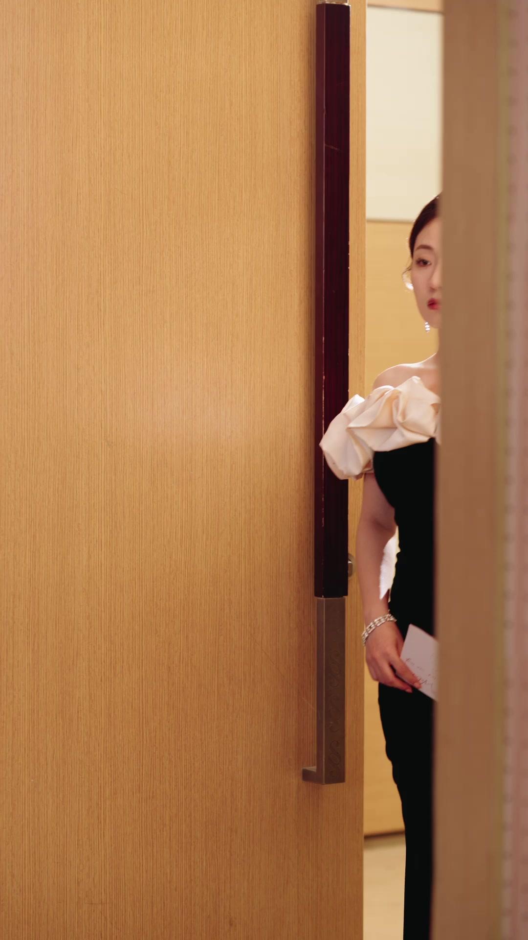 Setelah Tersadar, Ku Nikahi Pria Koma