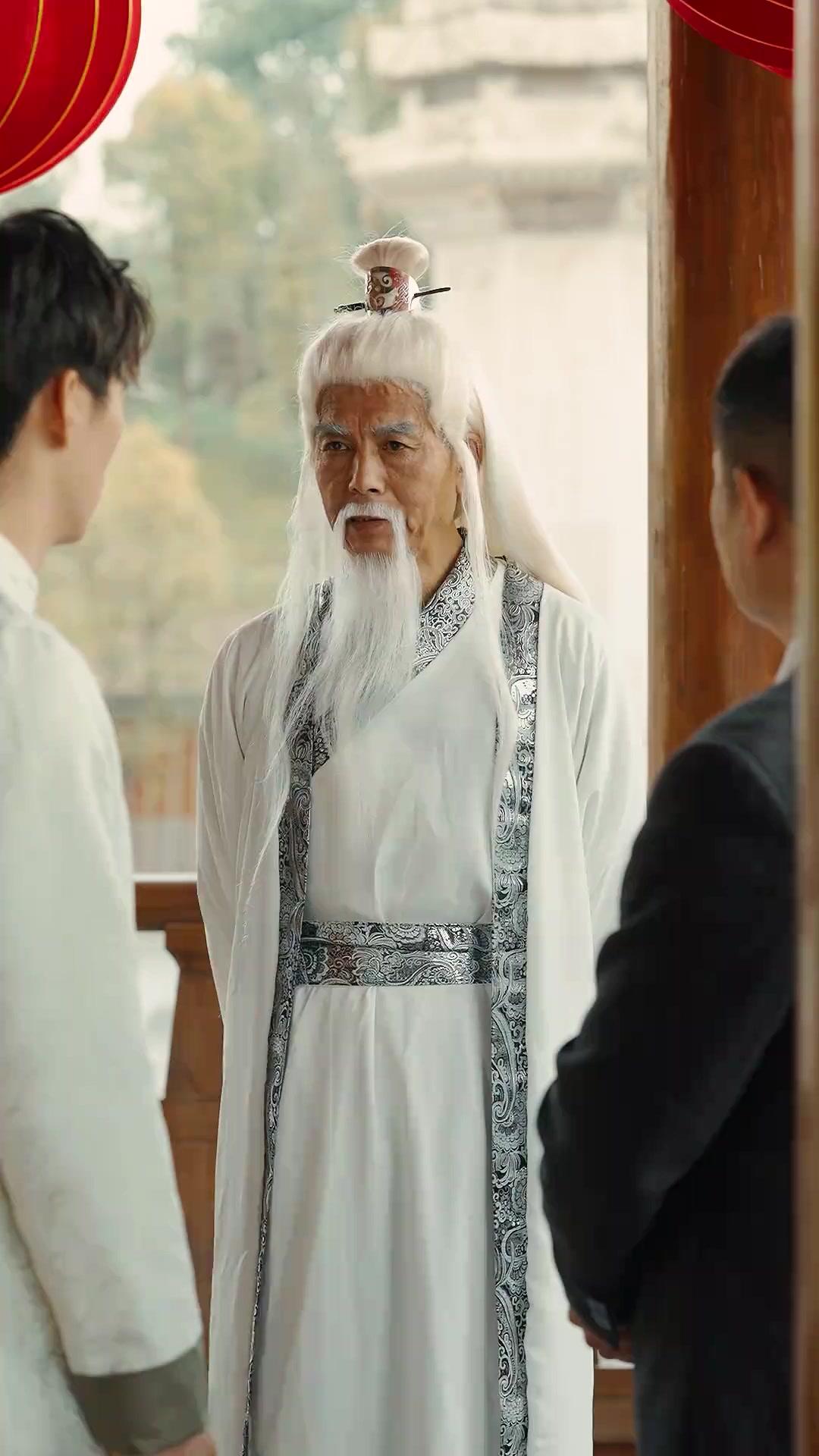 (Doblado)Ascenso del proscrito