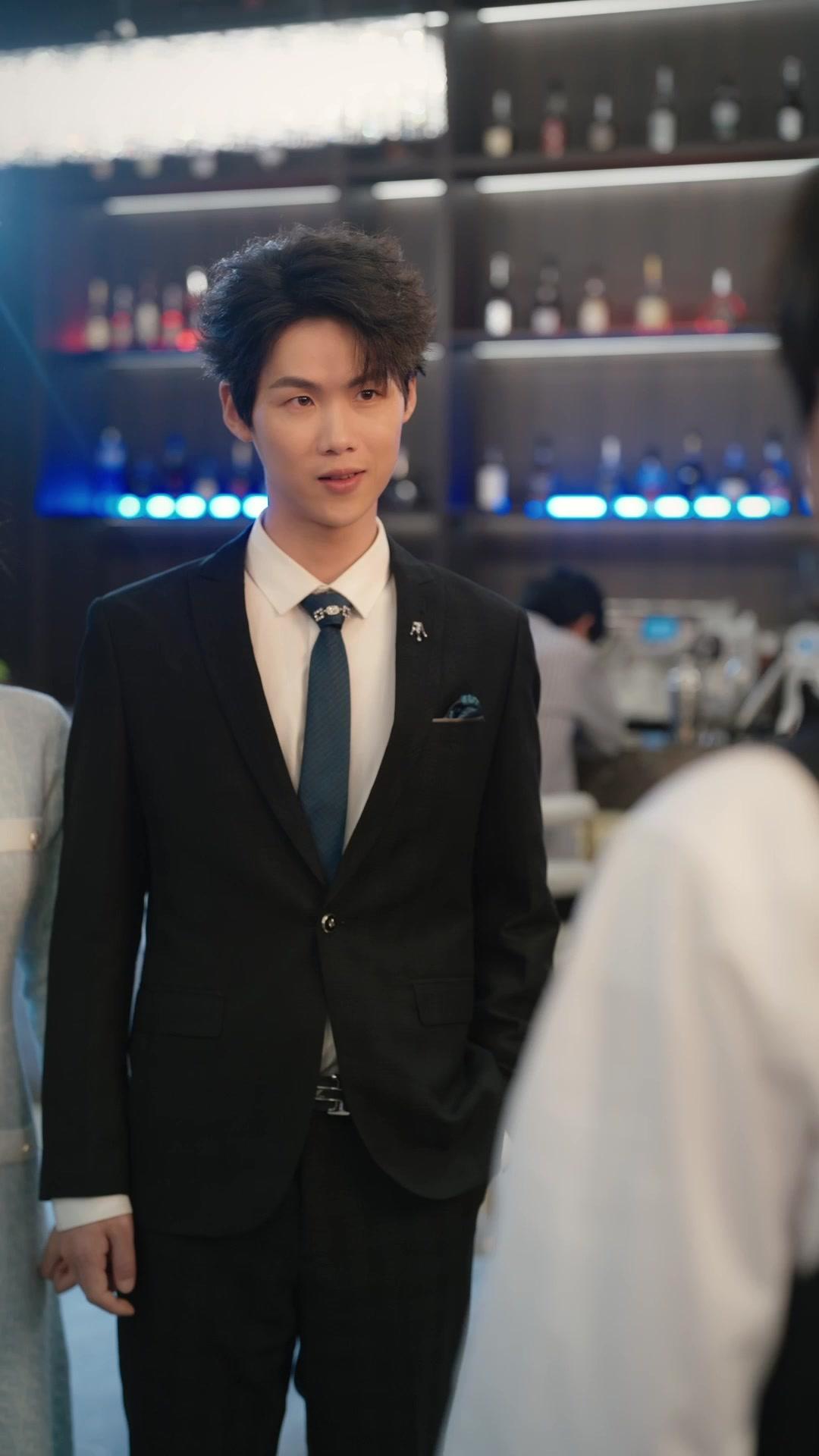 Ona Yaklaşmak İstedim