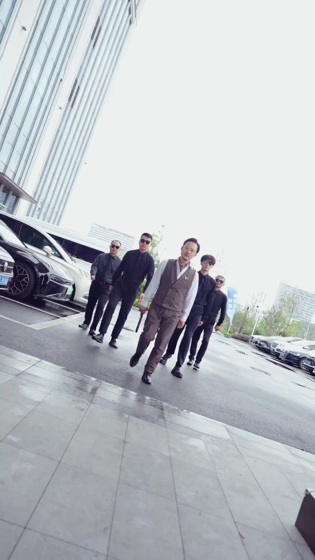 Poor Guard? Real Billionaire!