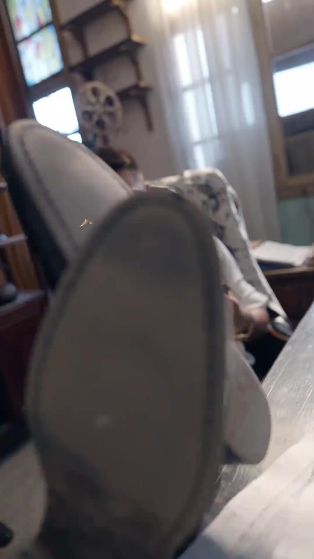 Wanita Cantik, Beranian Sepi