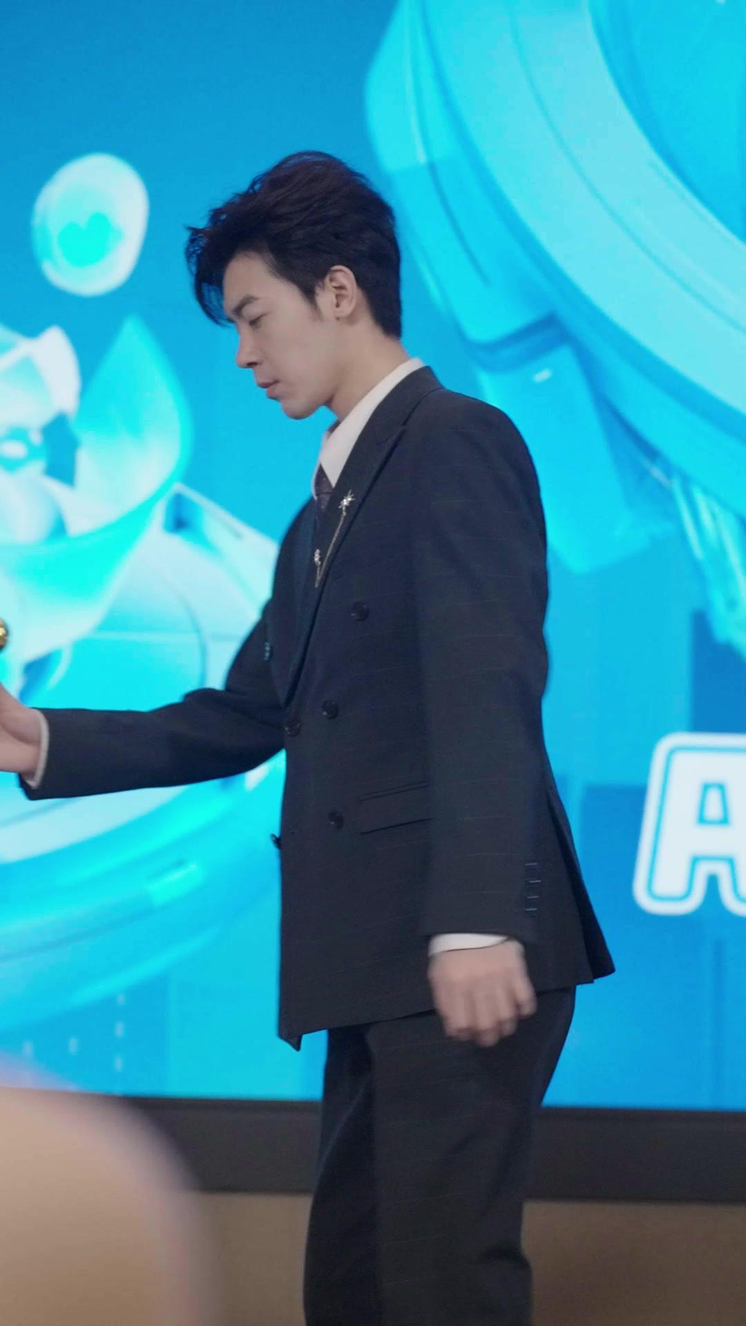 Dinikahi Setelah Putus