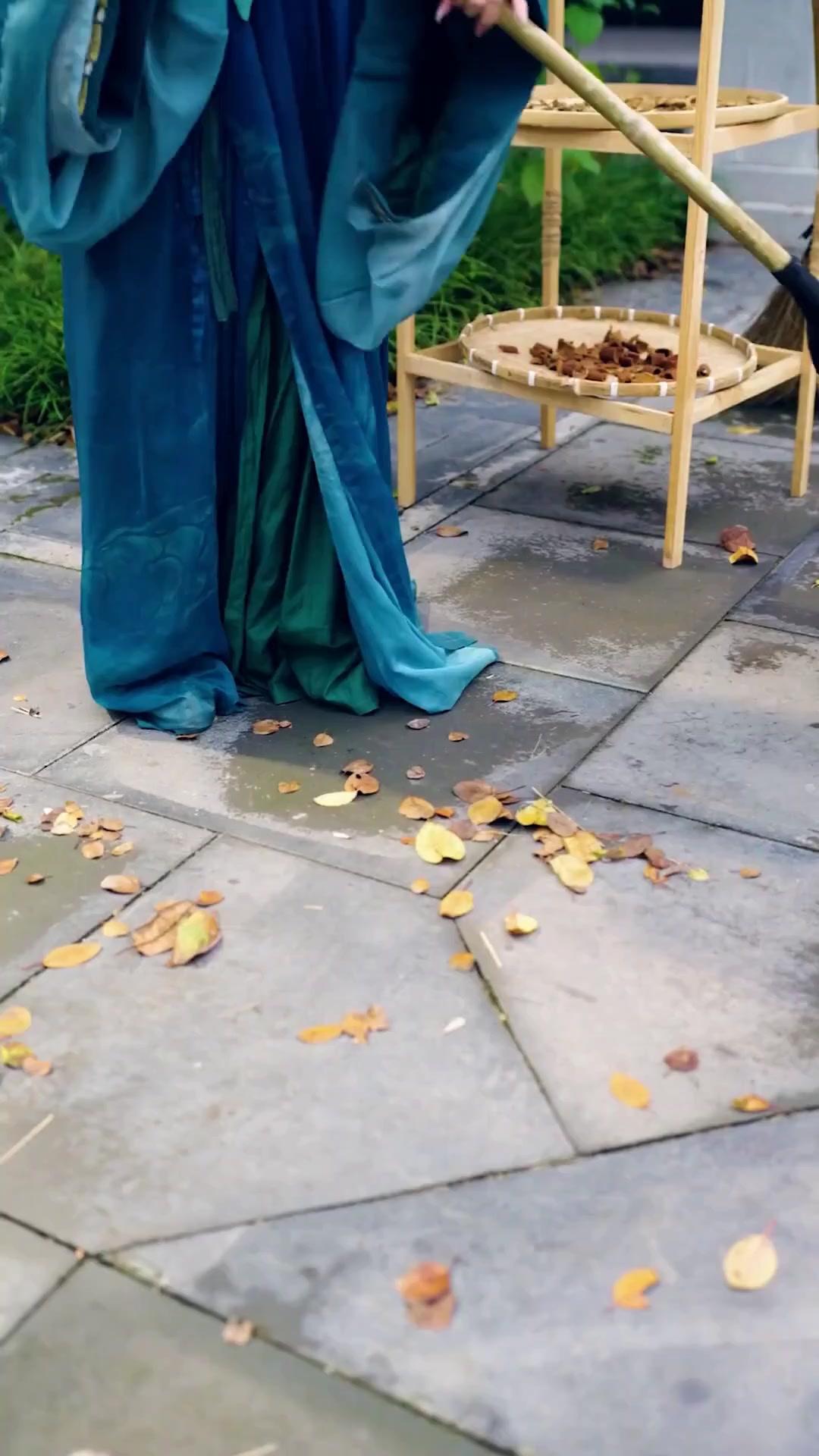 (مدبلج) نظام الزواج القديم، مكافأة الحُسنا