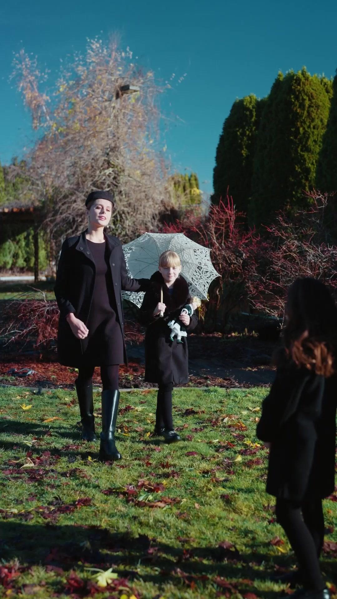 Wake up Daddy! Mommy is Dying！