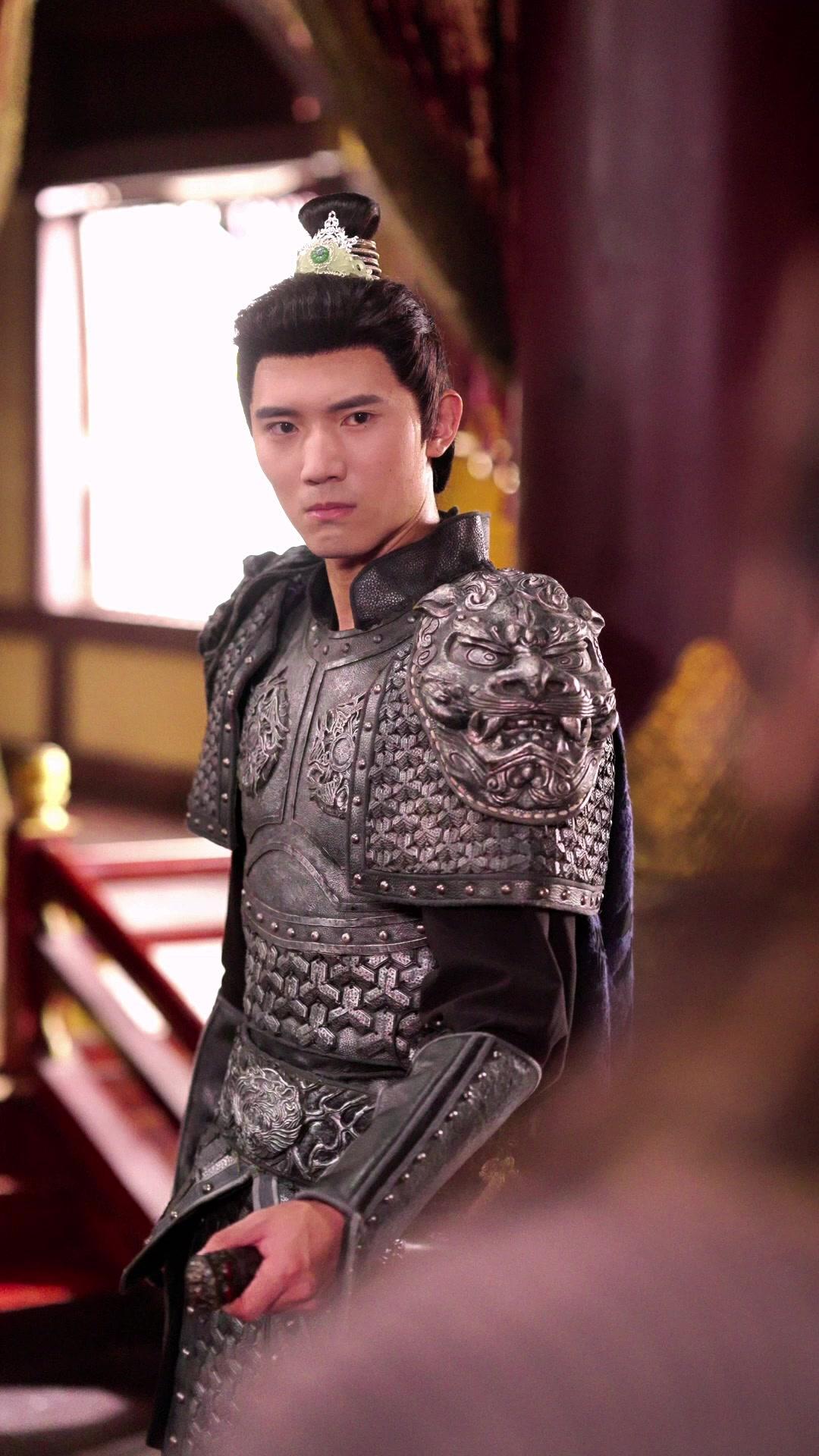 الإمبراطور الطائش الذي أنقذ عرشه بالزوجات