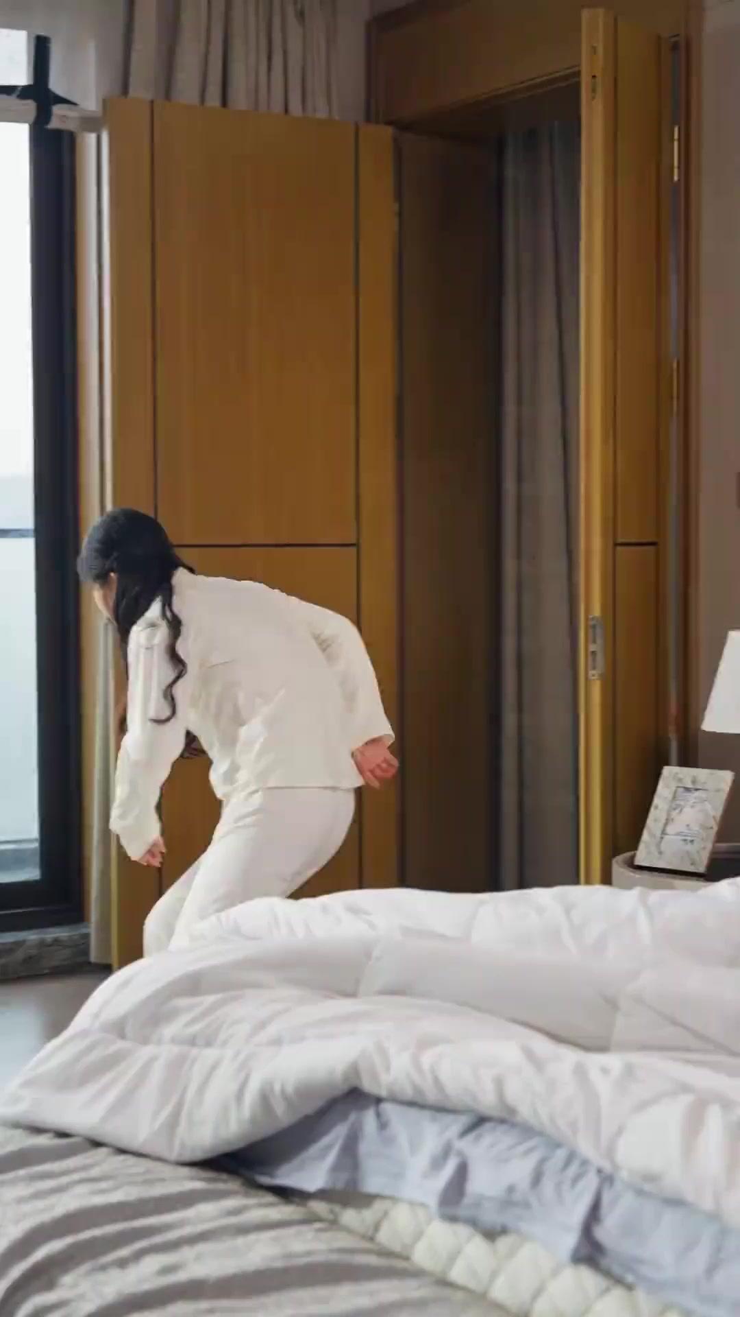 (Doublage) LA DOUCE ÉPOUSE ASCÉTIQUE