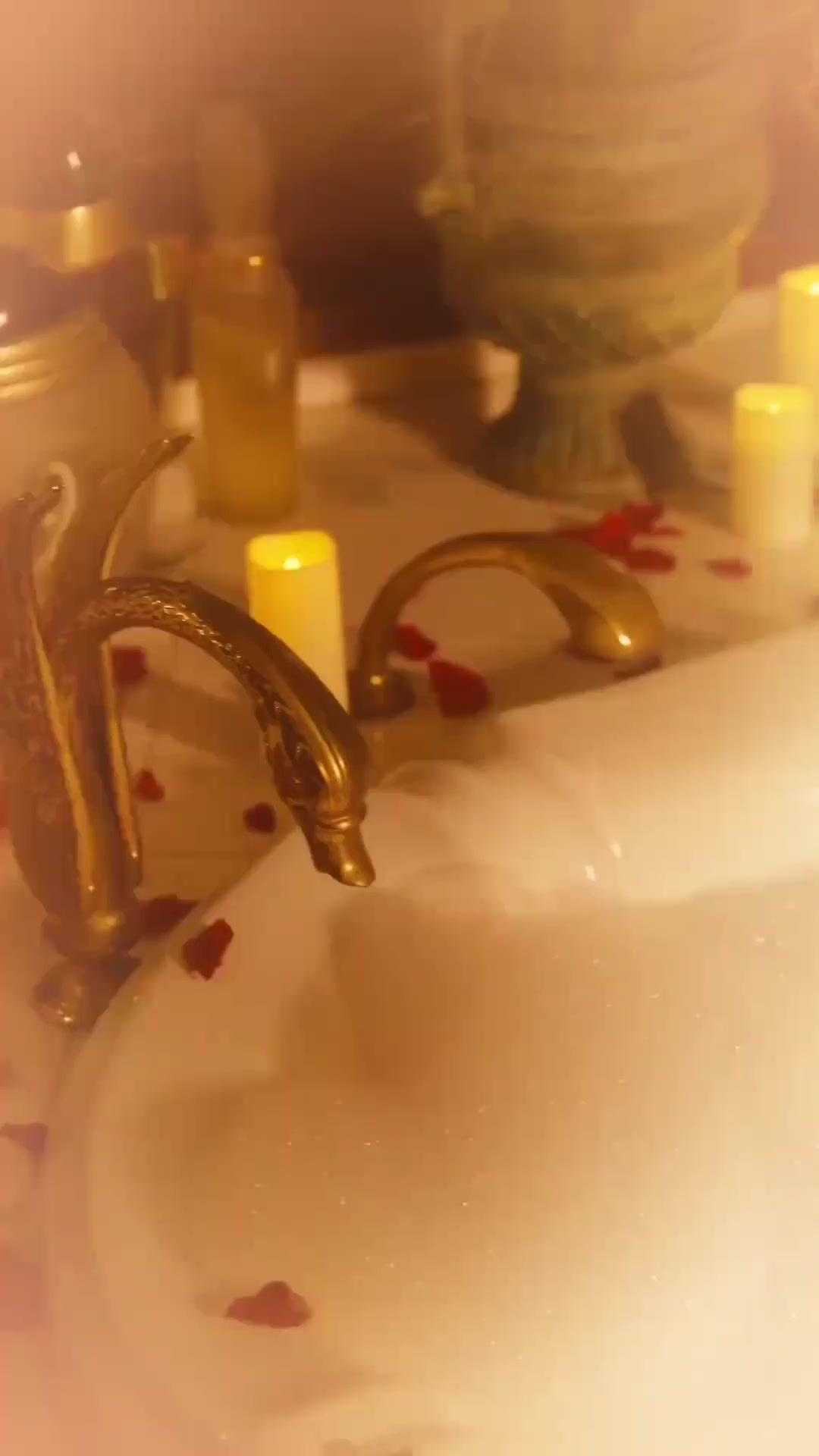 (Synchro) Geteilt von zwei Brüdern