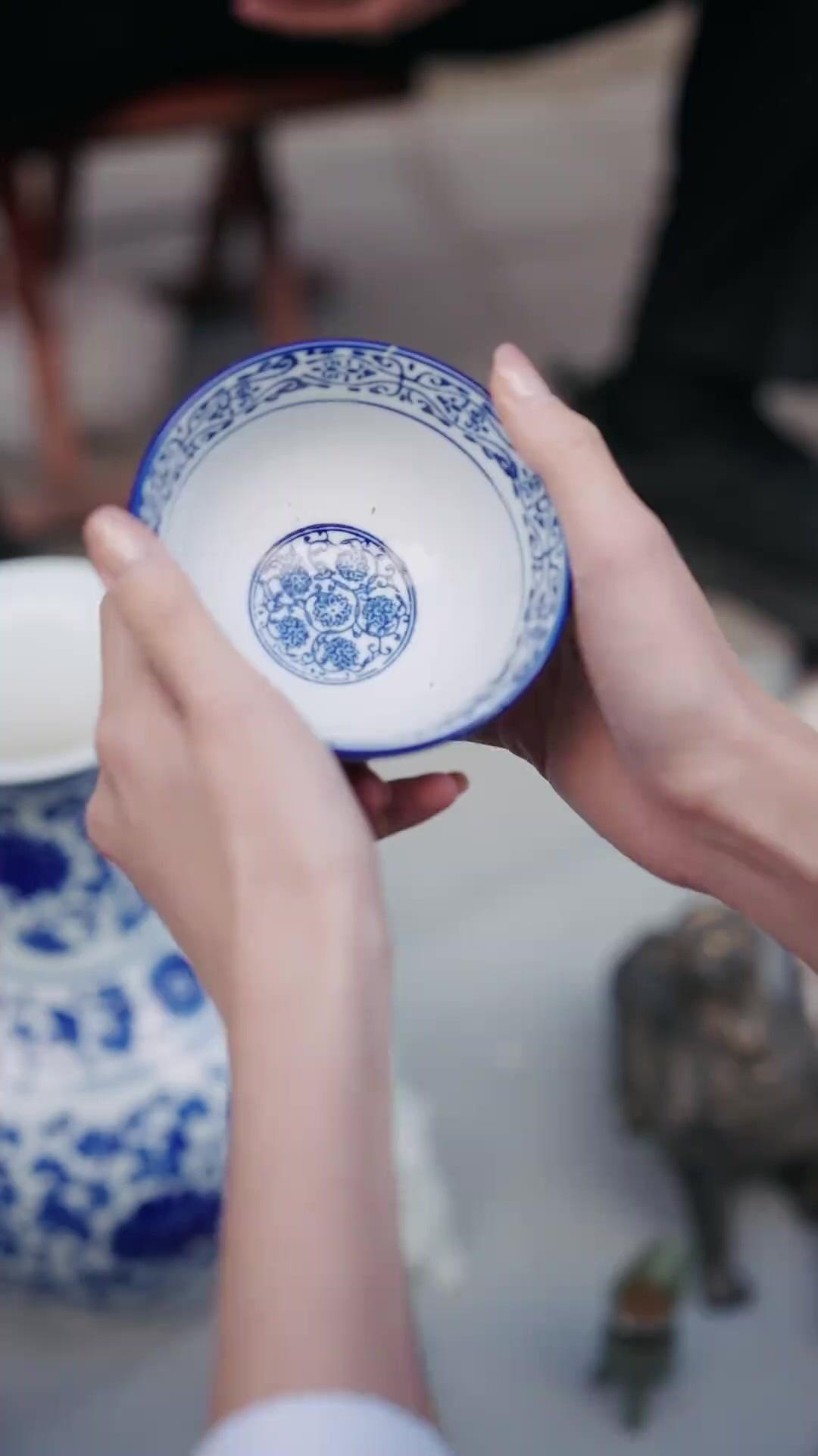 A Caçadora dos Tesouros: Olhos que Veem Tudo