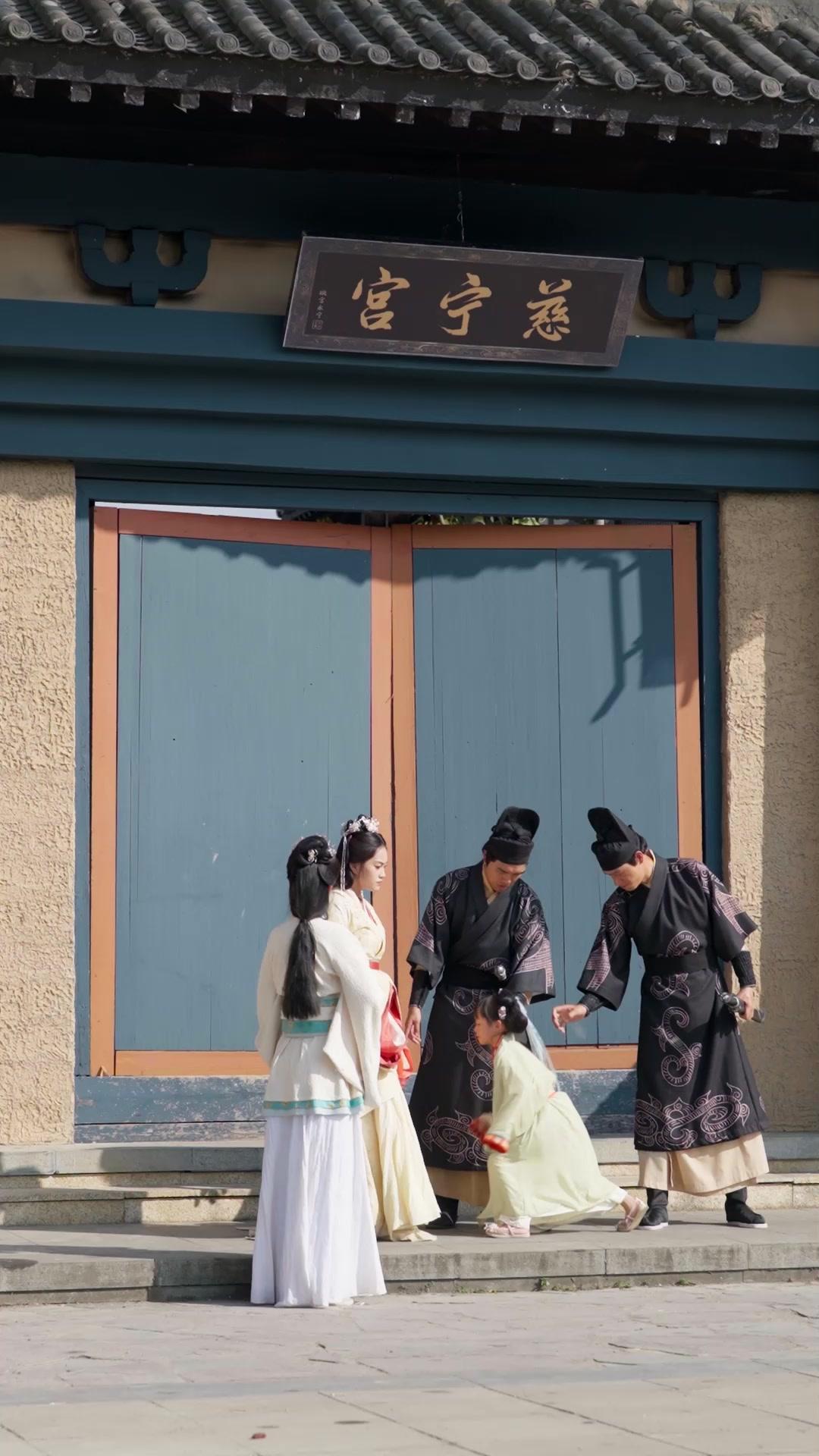 Kembalinya Sang Permaisuri