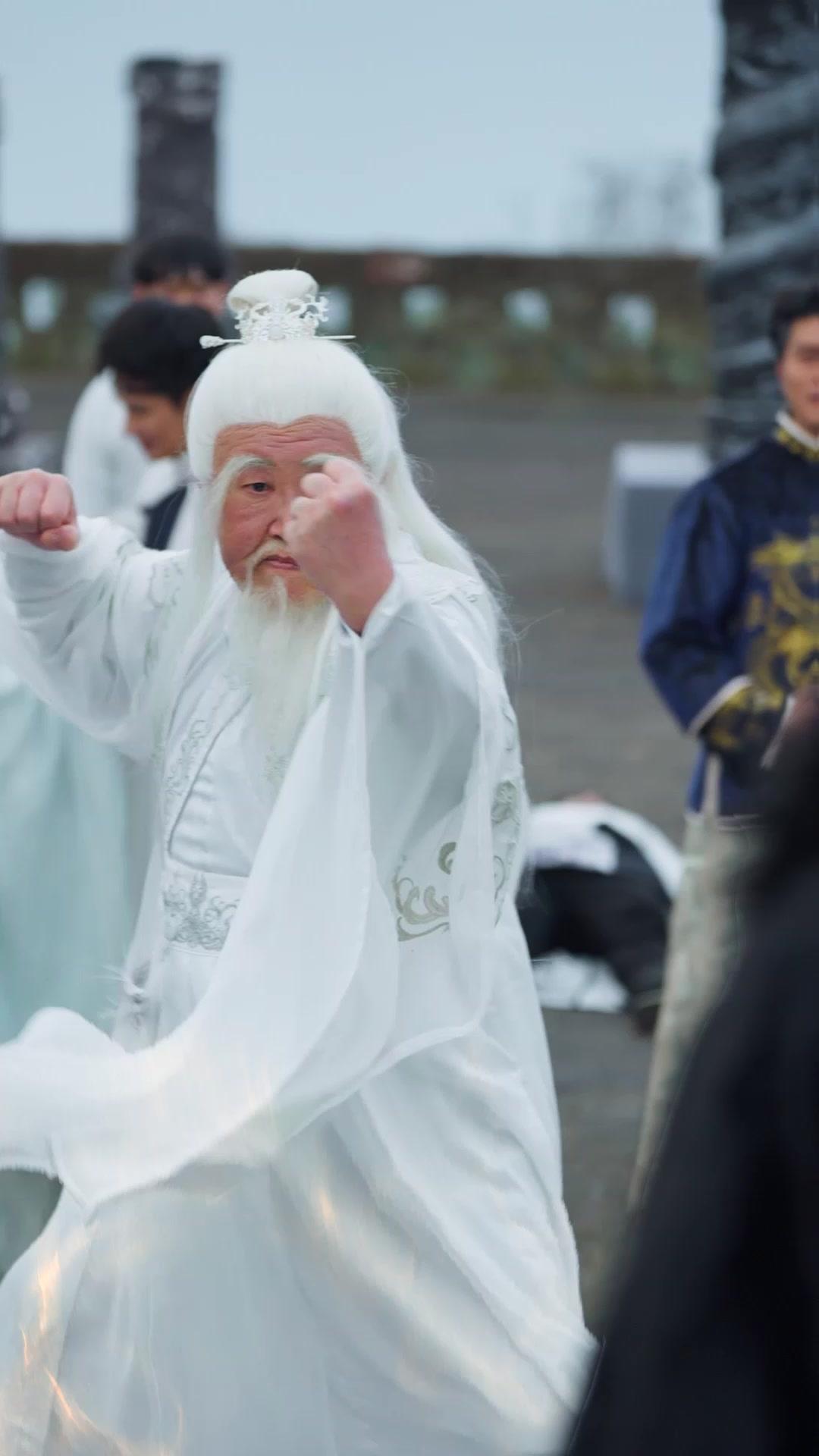 My Trash Fiancé's the CHOSEN?