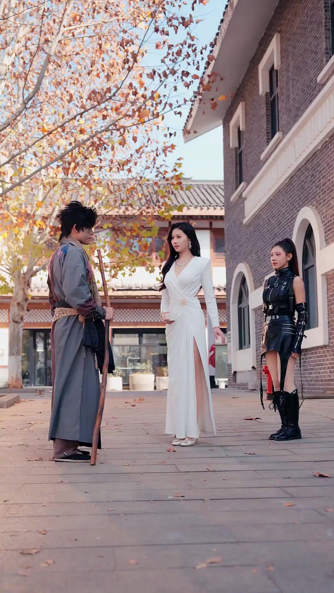 (Doblado) No te metas con este mendigo