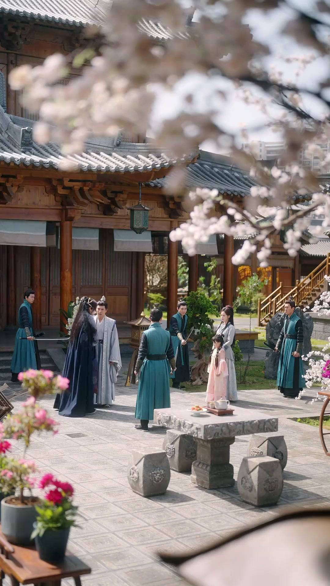 EMPAT JIWA, SATU TAKDIR