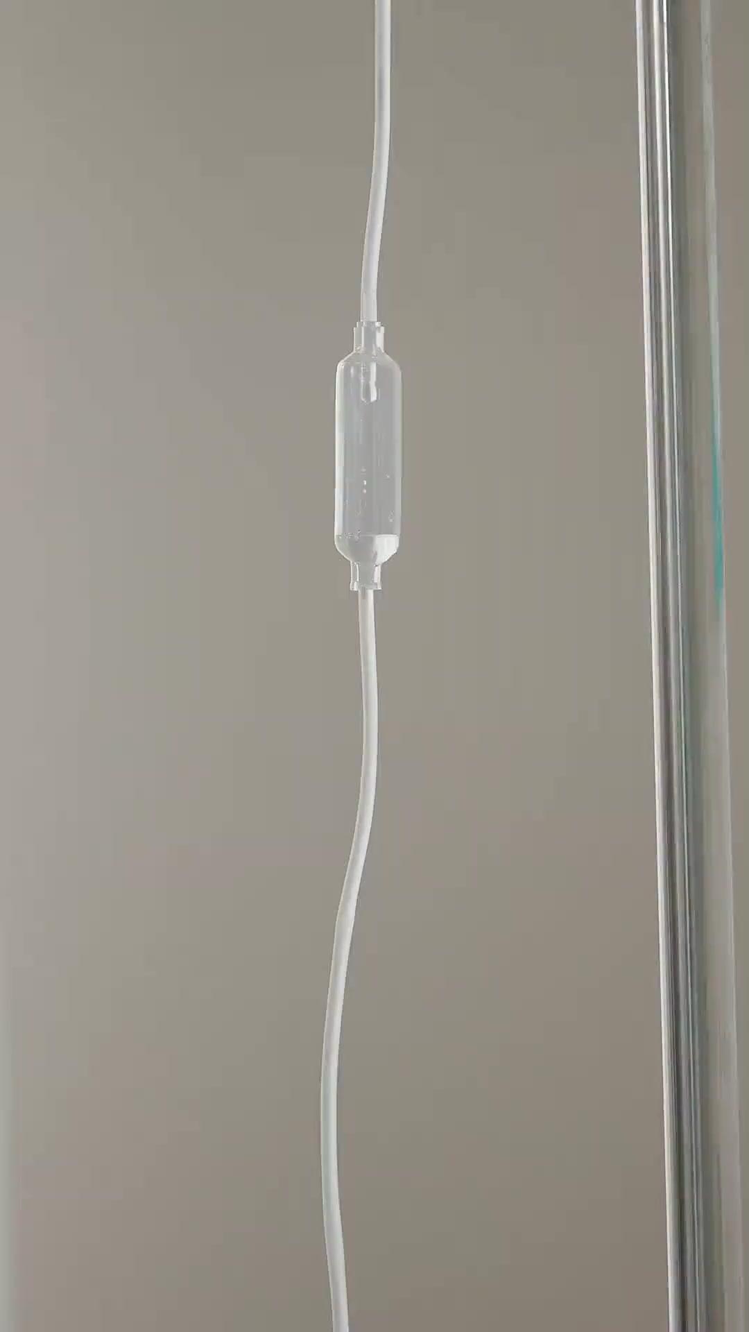 (Dubbing) Daun Gugur, Akar Keadilan