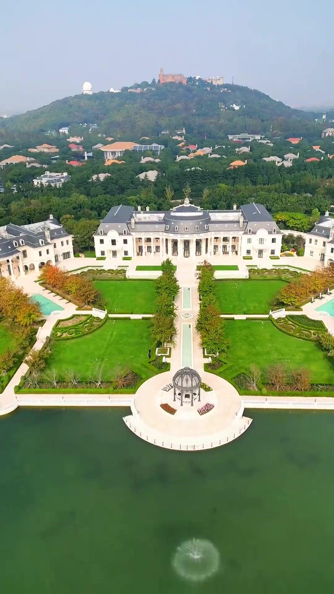 Wenn Parallelen sich berühren