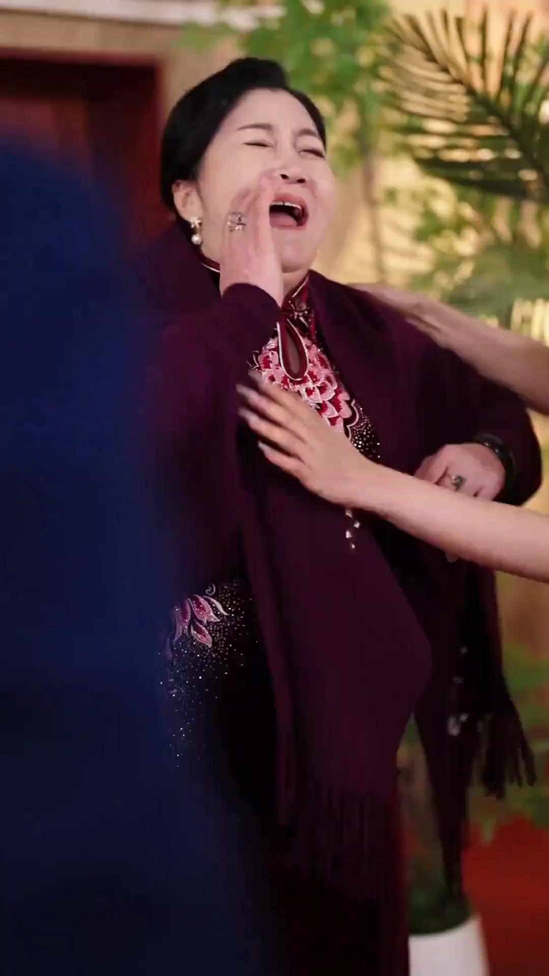 (Dubbed)Spoiled Brat vs. the Wrong Family