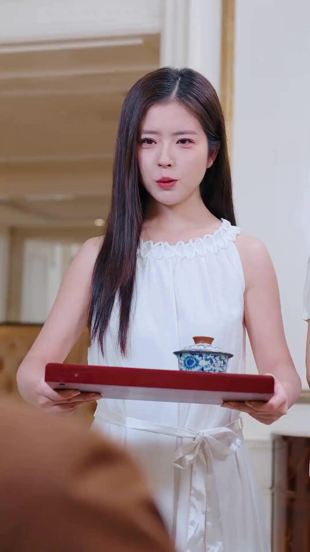 (พากย์เสียง) คุณหนูไม่สู้ สาวใช้ไม่ยอม