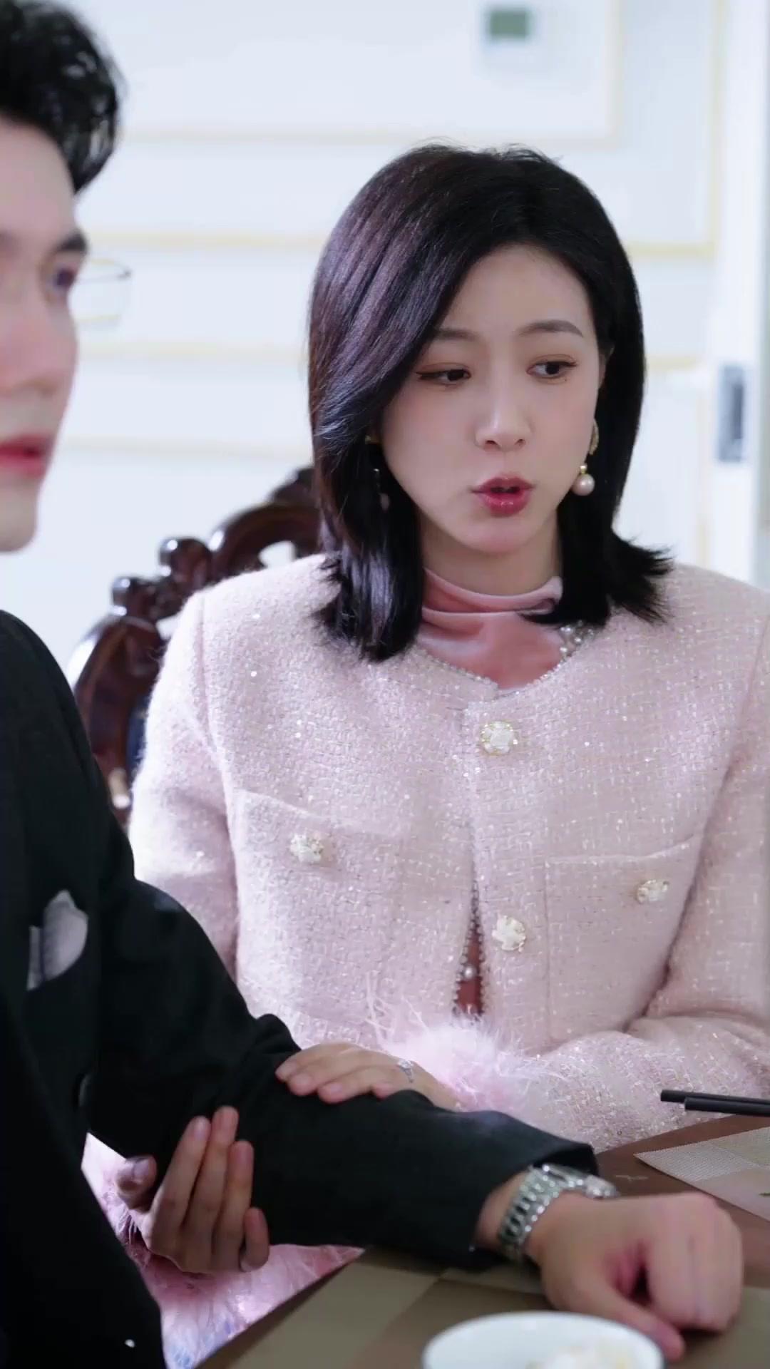 LA CHÉRIR PLUS QUE TOUT