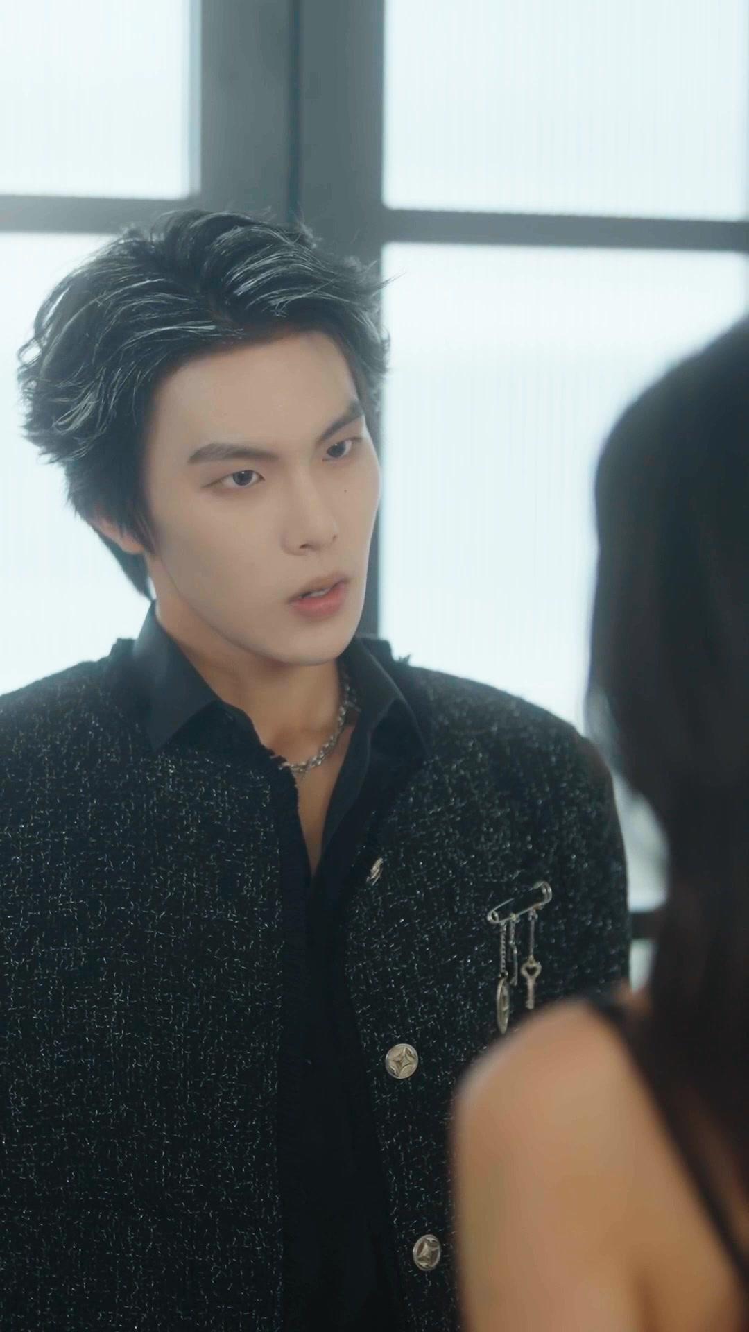 Sua Gatinha Virou Sua Namorada